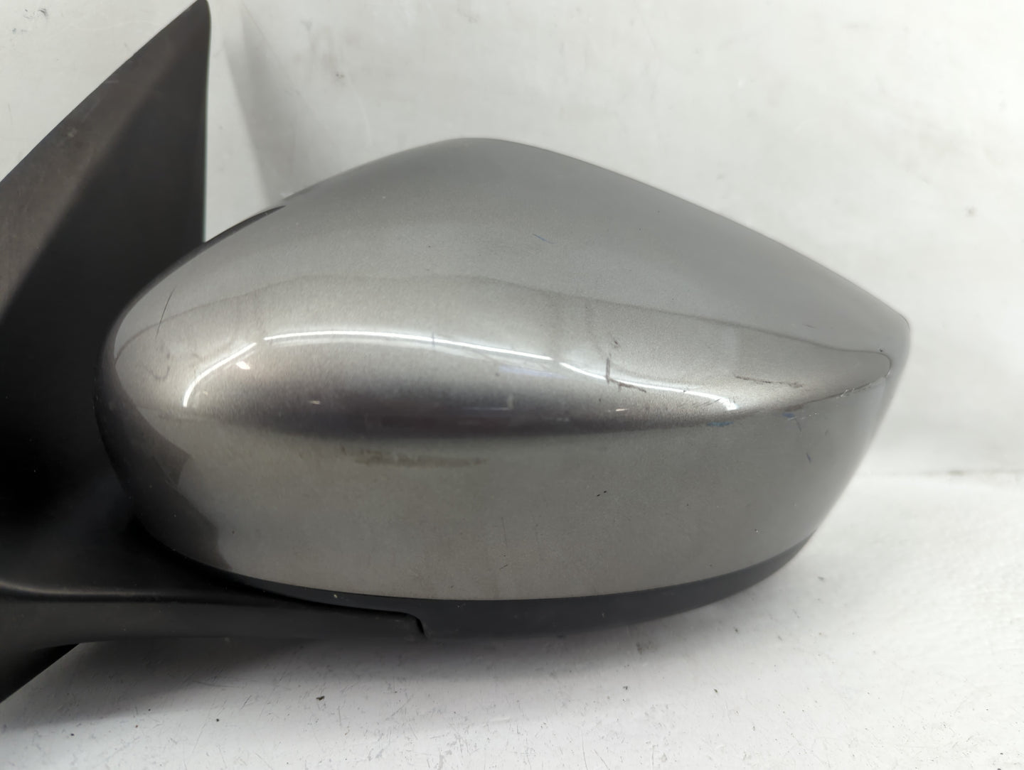 2015-2019 Nissan Versa Driver Side View Mirror - Left Door Mirror OEM Used - Oemusedautoparts1.com