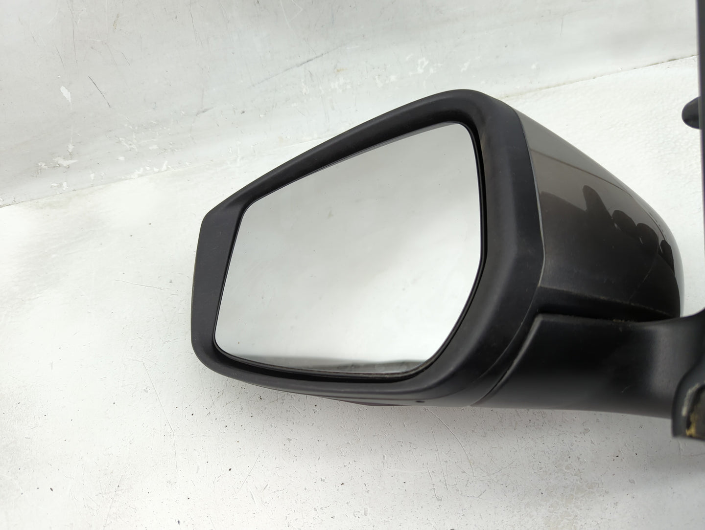 2015-2019 Nissan Versa Driver Side View Mirror - Left Door Mirror OEM Used - Oemusedautoparts1.com