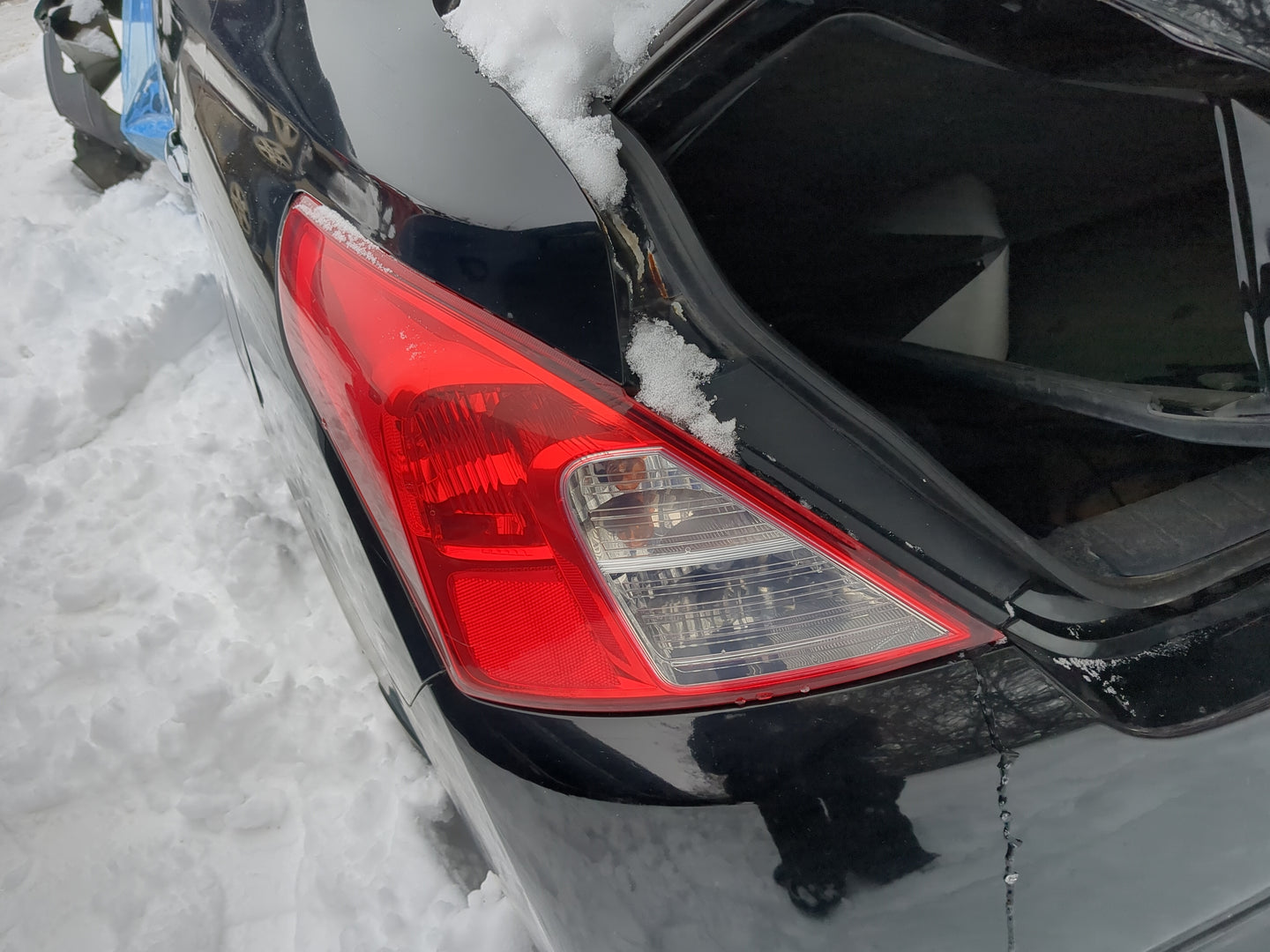 2012-2019 Nissan Versa Tail Light Assembly Driver Left OEM Fits Fits 2012 2013 2014 2015 2016 2017 2018 2019 OEM Used Auto P