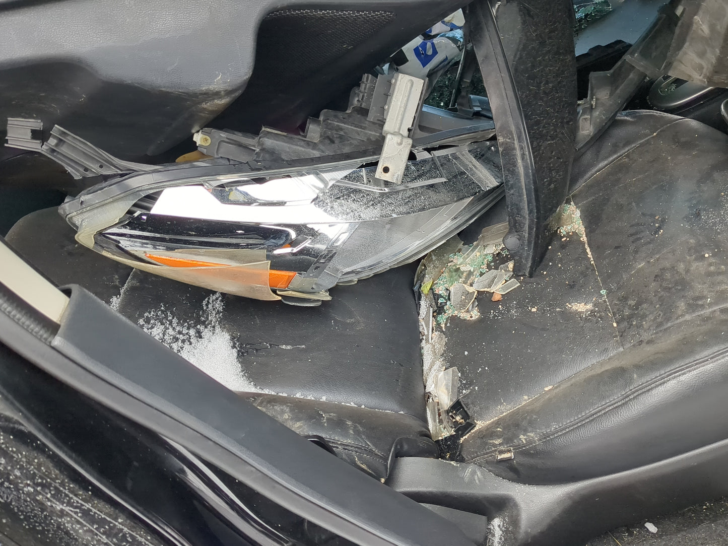 2013-2015 Nissan Versa Passenger Front Seat Oem - Oemusedautoparts1.com