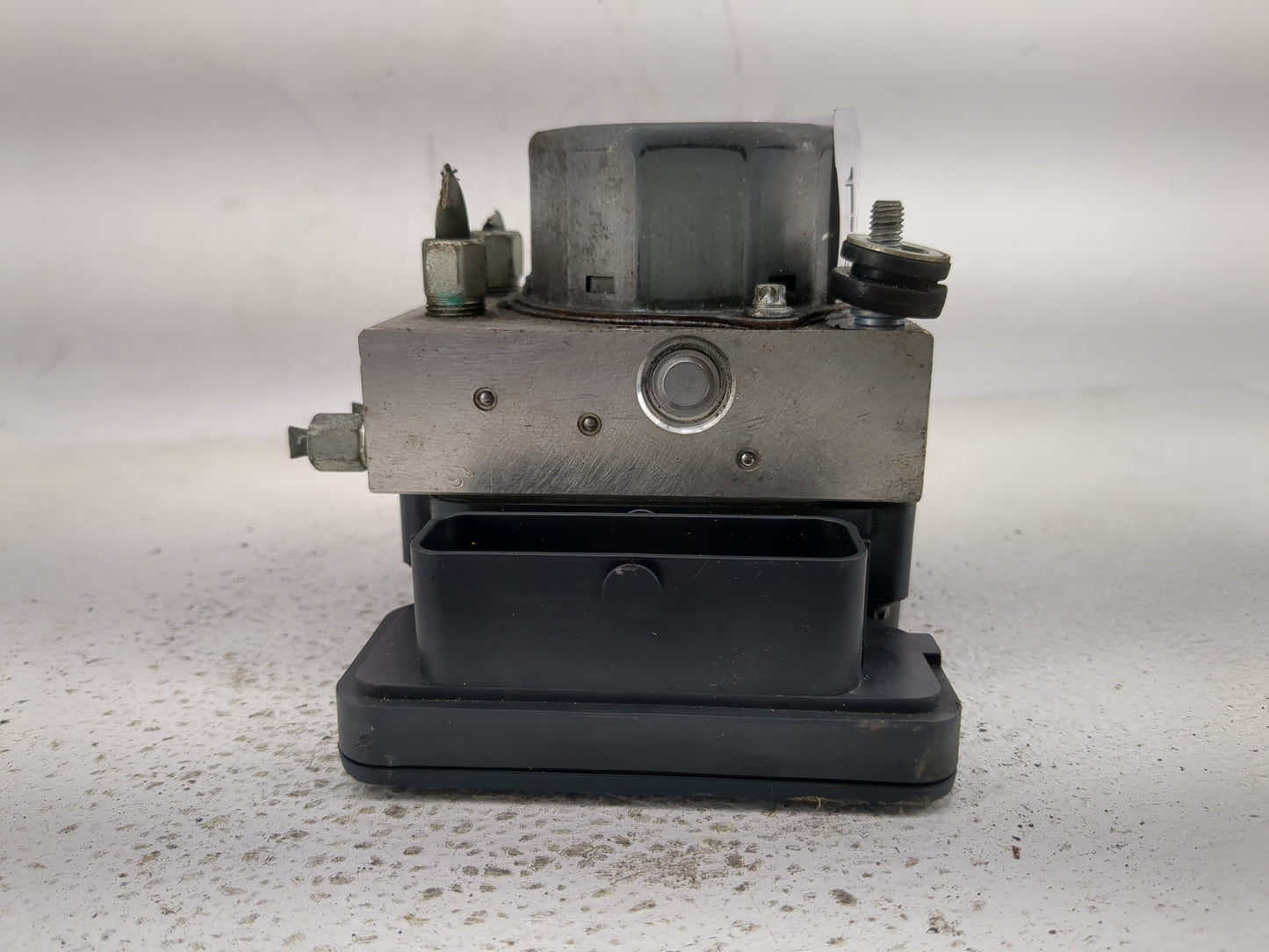 2015-2019 Nissan Versa ABS Pump Control Module Replacement P/N:47660 9KL0A Fits Fits 2015 2016 2017 2018 2019 OEM Used Auto 