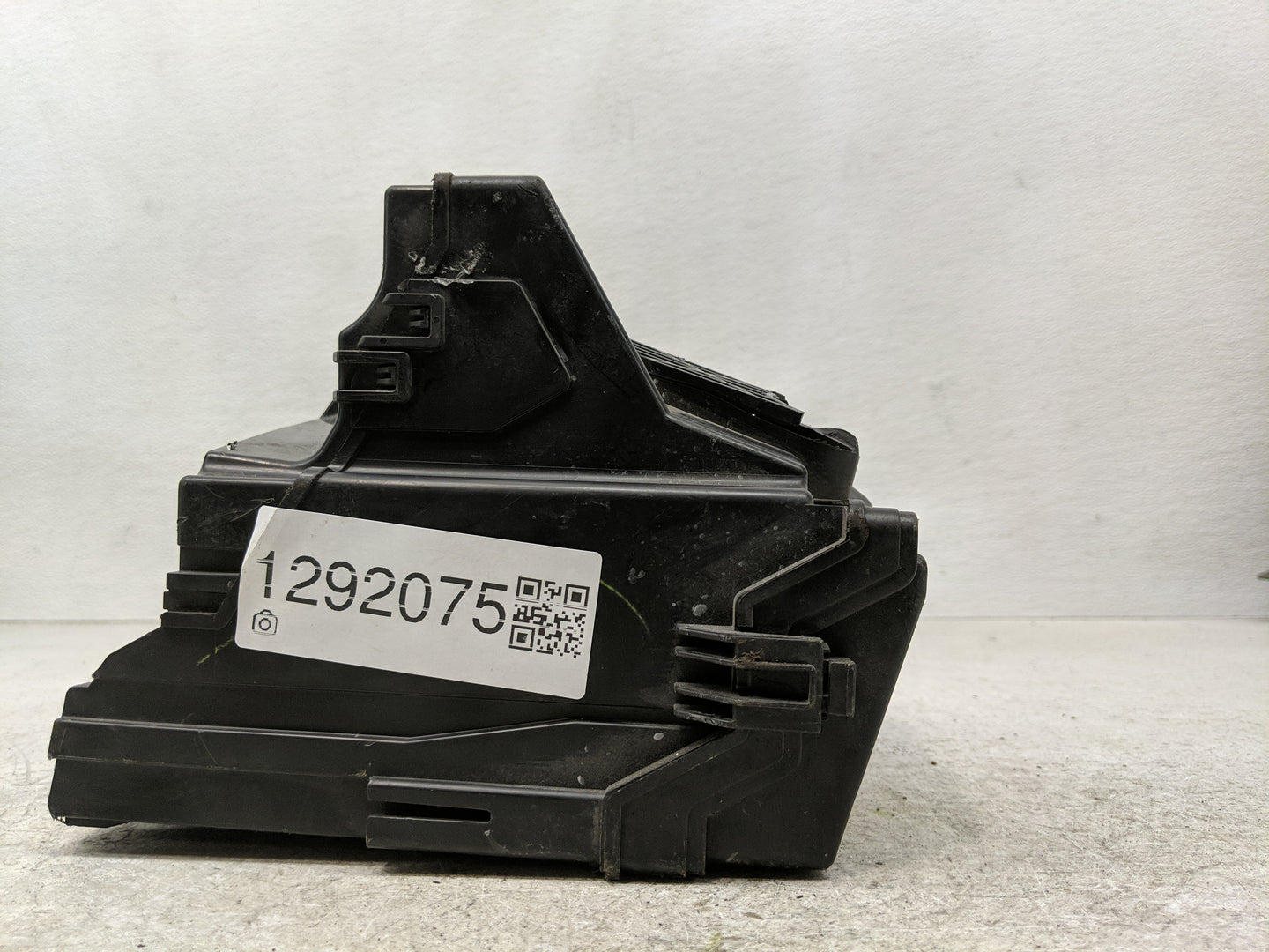 2013-2019 Nissan Versa Fusebox Fuse Box Panel Relay Module Fits Fits 2013 2014 2015 2016 2017 2018 2019 OEM Used Auto Parts 