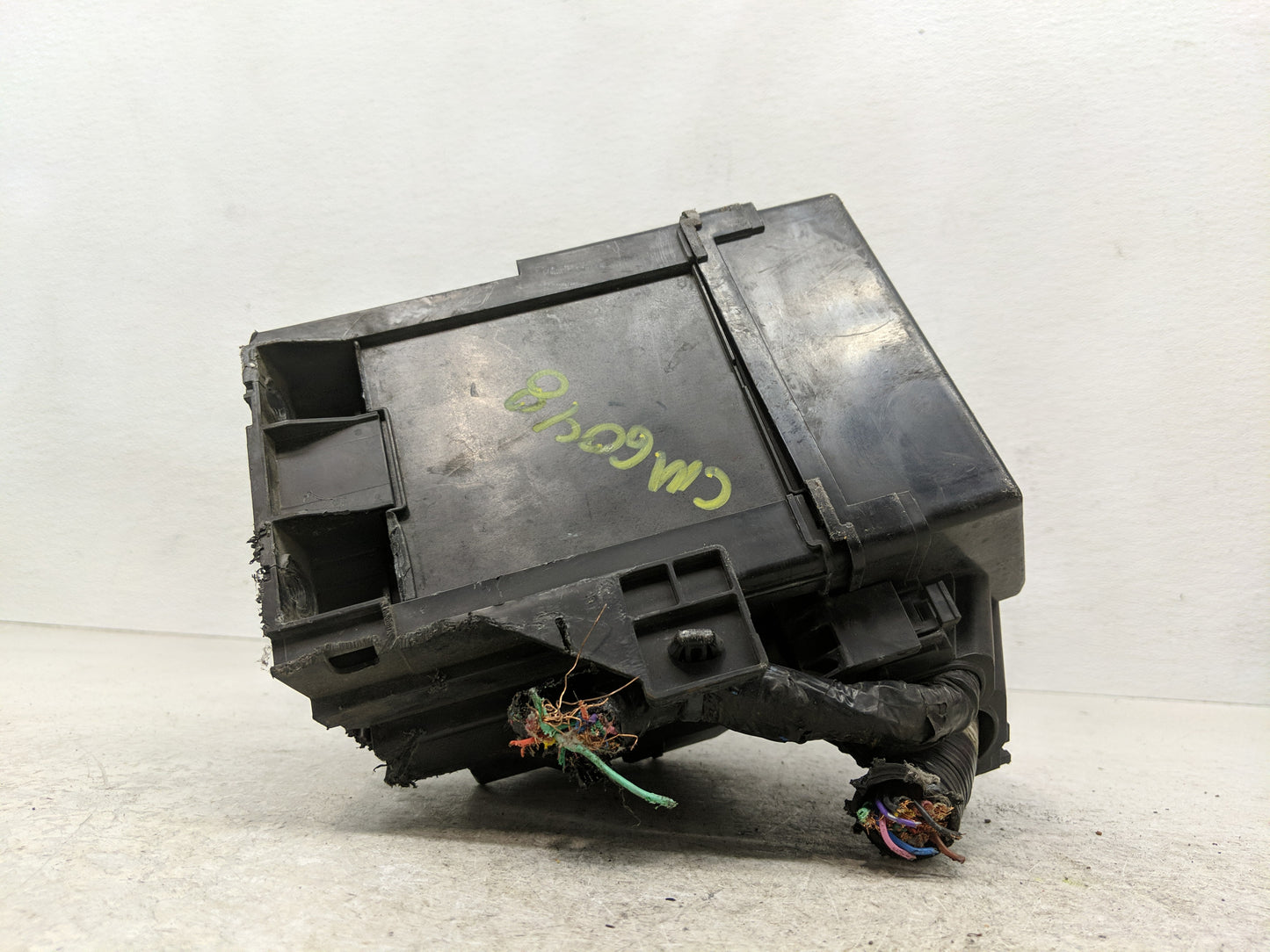 2013-2019 Nissan Versa Fusebox Fuse Box Panel Relay Module Fits Fits 2013 2014 2015 2016 2017 2018 2019 OEM Used Auto Parts 