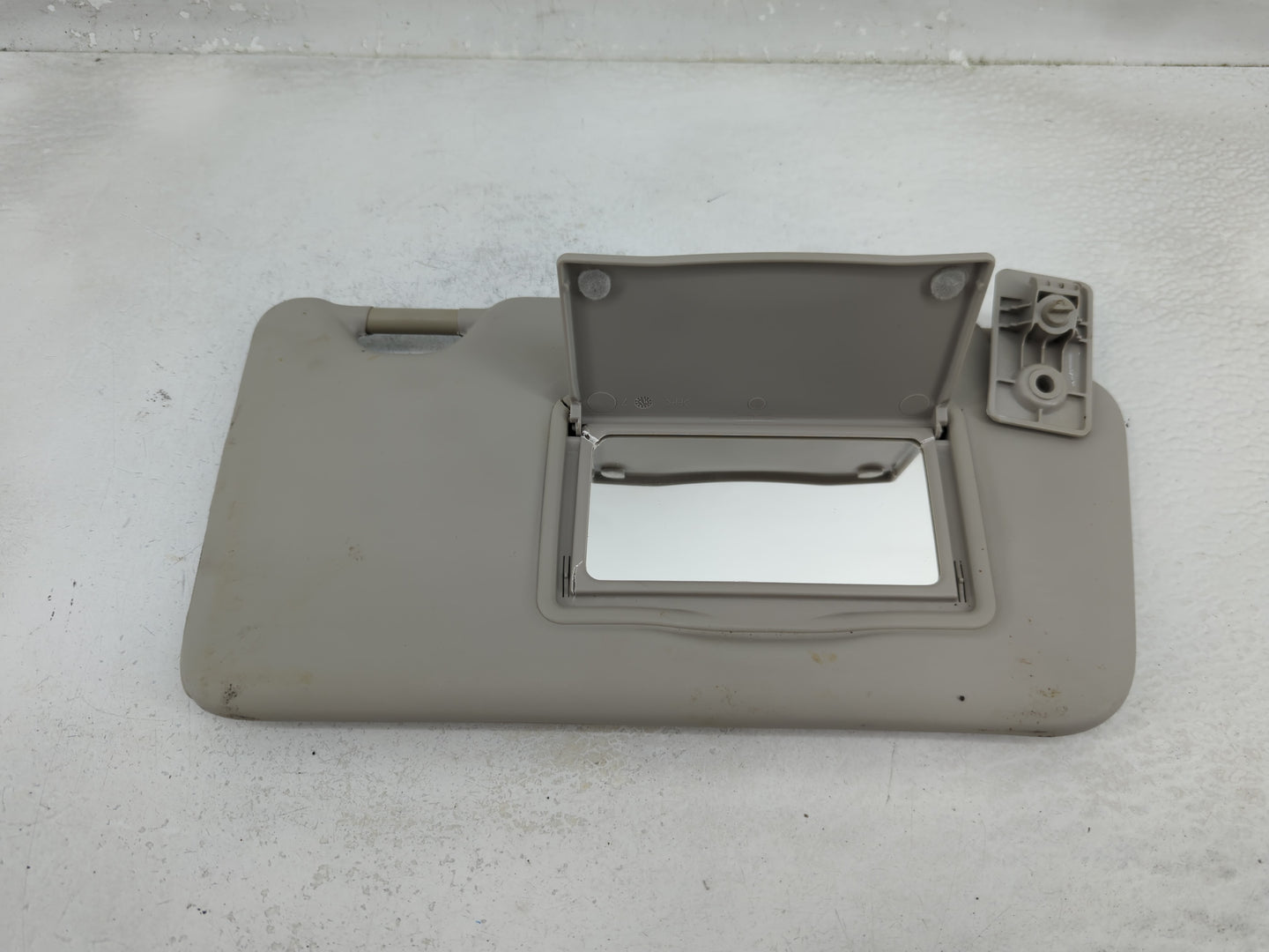 2013-2015 Nissan Versa Sun Visor Shade Replacement Passenger Right Mirror Fits Fits 2013 2014 2015 OEM Used Auto Parts - Oem