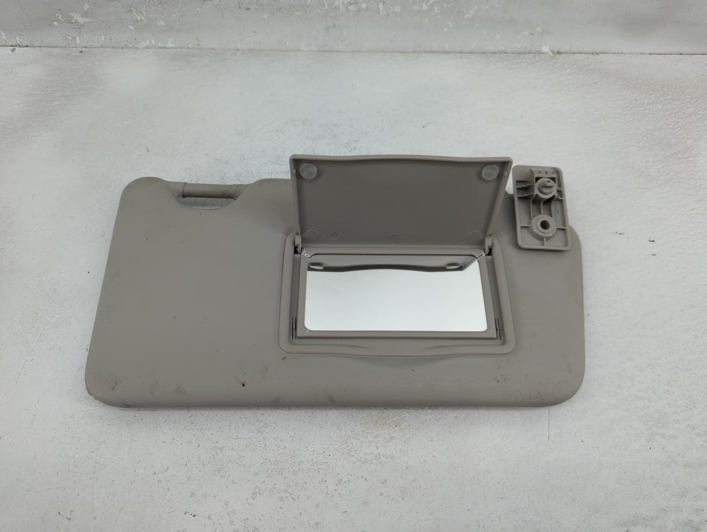 2013-2015 Nissan Versa Sun Visor Shade Replacement Passenger Right Mirror Fits Fits 2013 2014 2015 OEM Used Auto Parts - Oem