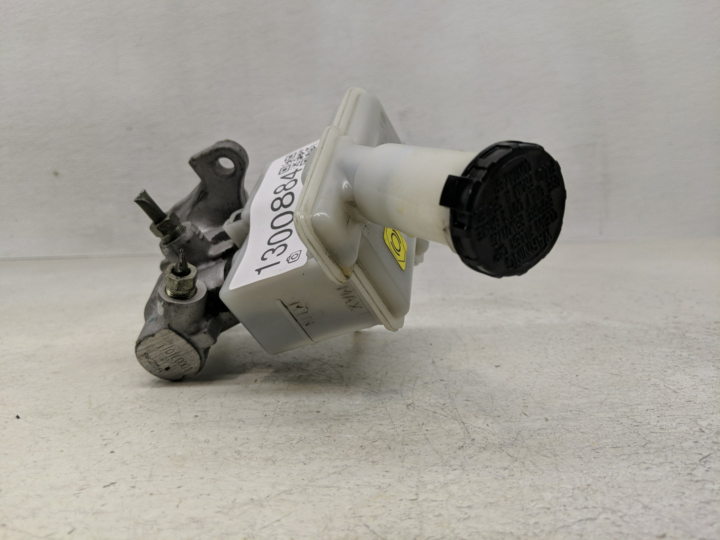 2012-2019 Nissan Versa Brake Master Cylinder - Oemusedautoparts1.com