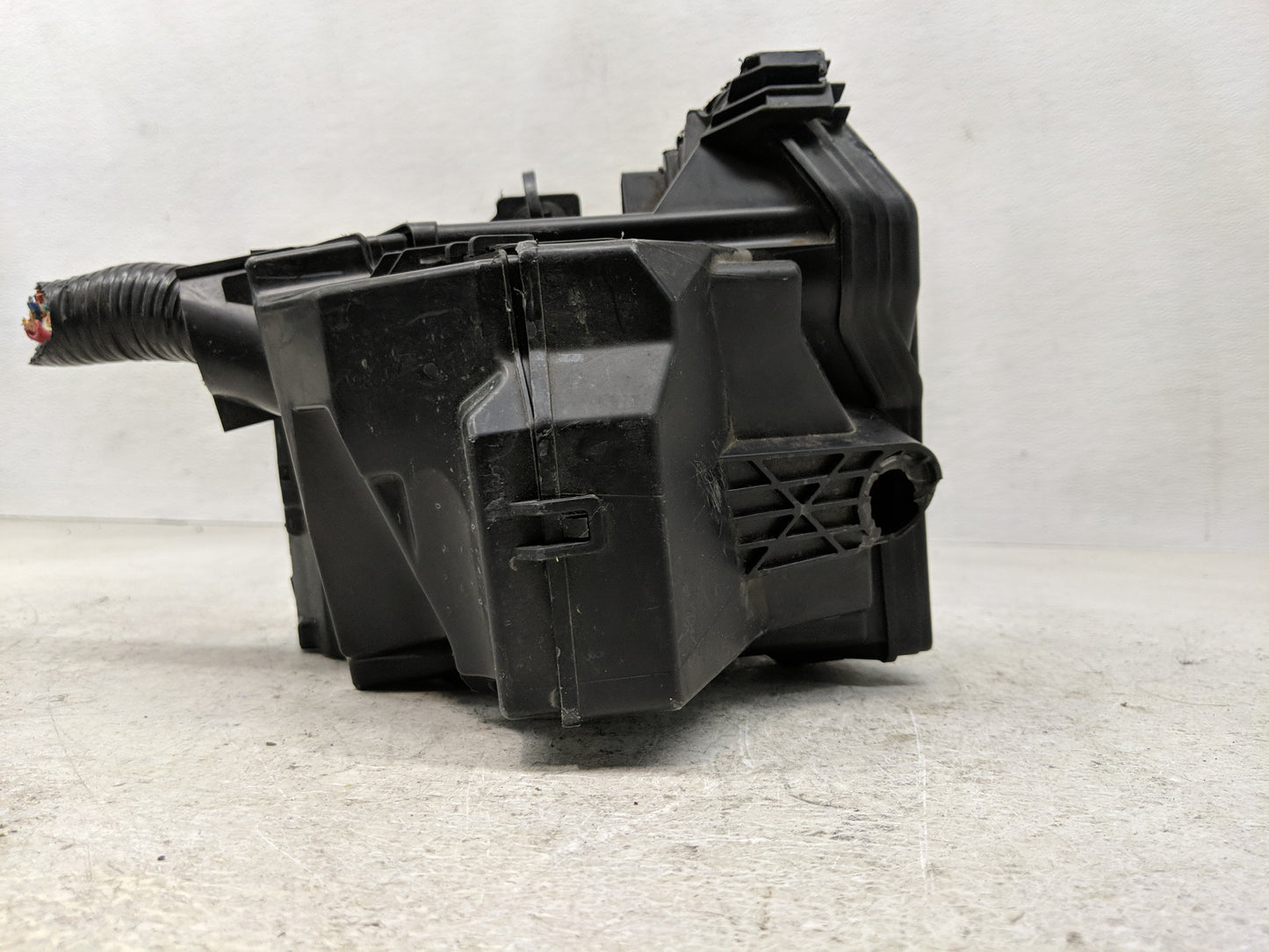 2013-2019 Nissan Versa Fusebox Fuse Box Panel Relay Module Fits Fits 2013 2014 2015 2016 2017 2018 2019 OEM Used Auto Parts 