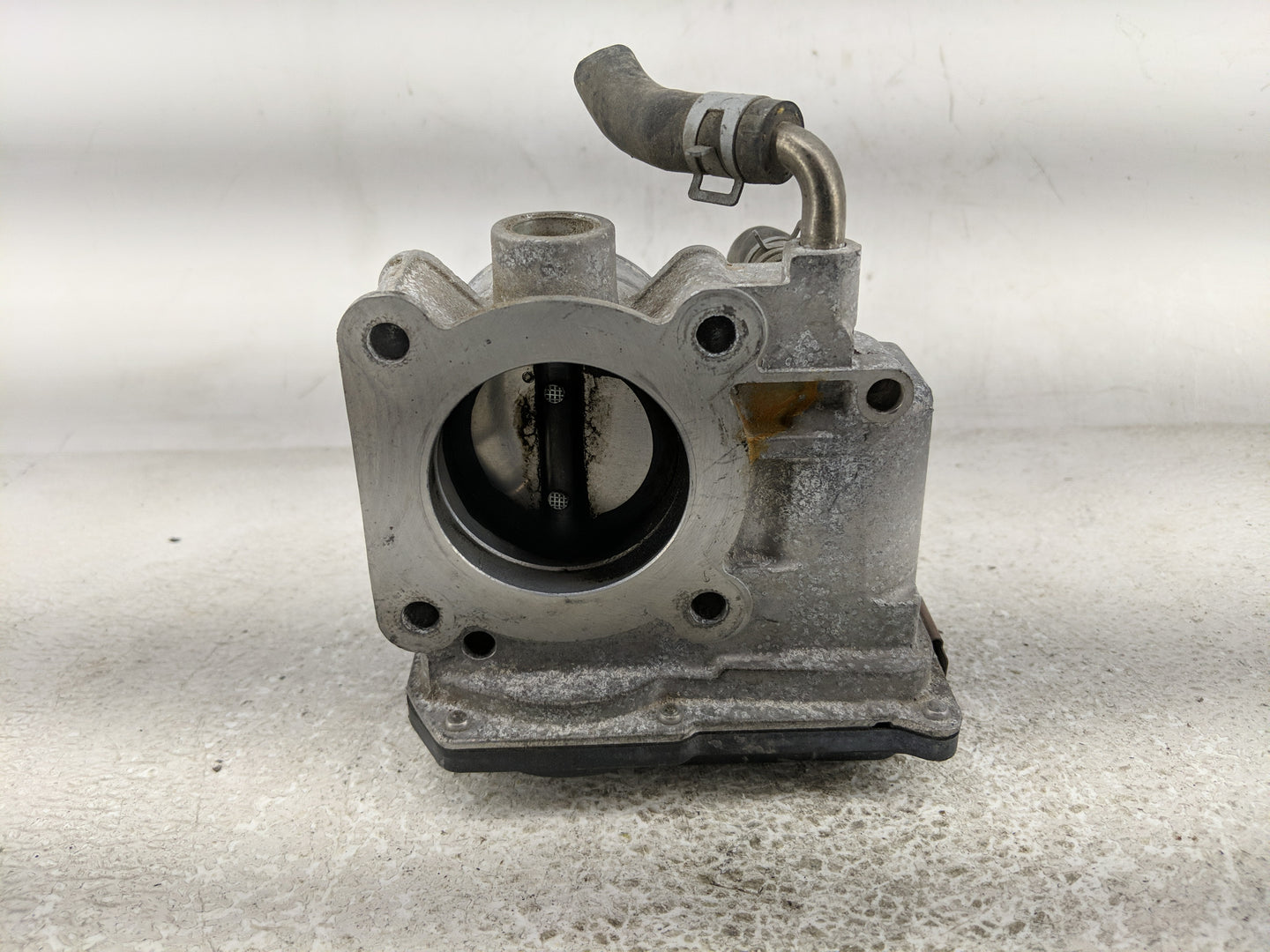 2012-2019 Nissan Versa Throttle Body P/N:3AA50-02 Fits Fits 2012 2013 2014 2015 2016 2017 2018 2019 OEM Used Auto Parts - Oe