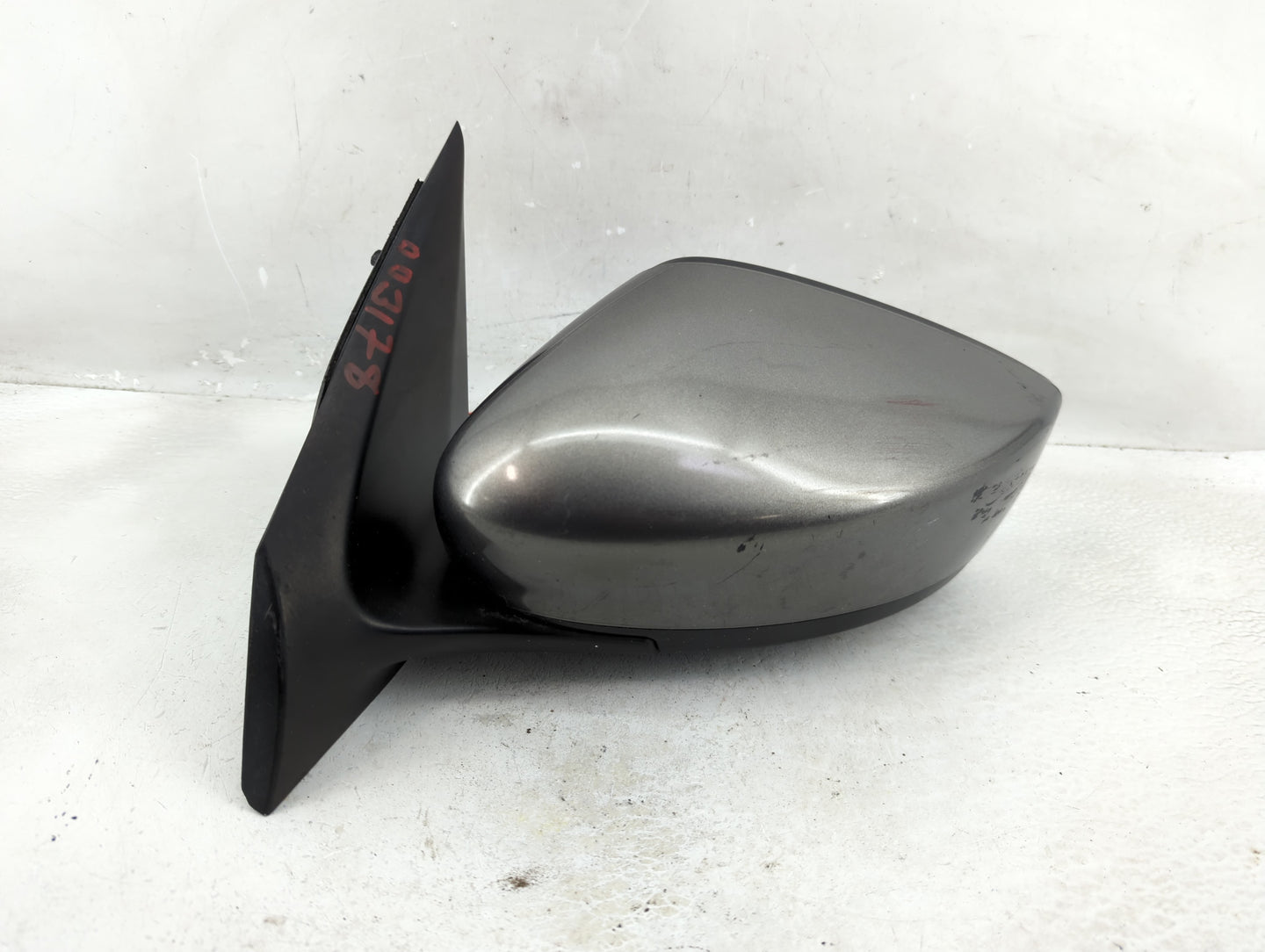 2015-2019 Nissan Versa Driver Side View Mirror - Left Door Mirror OEM Used - Oemusedautoparts1.com