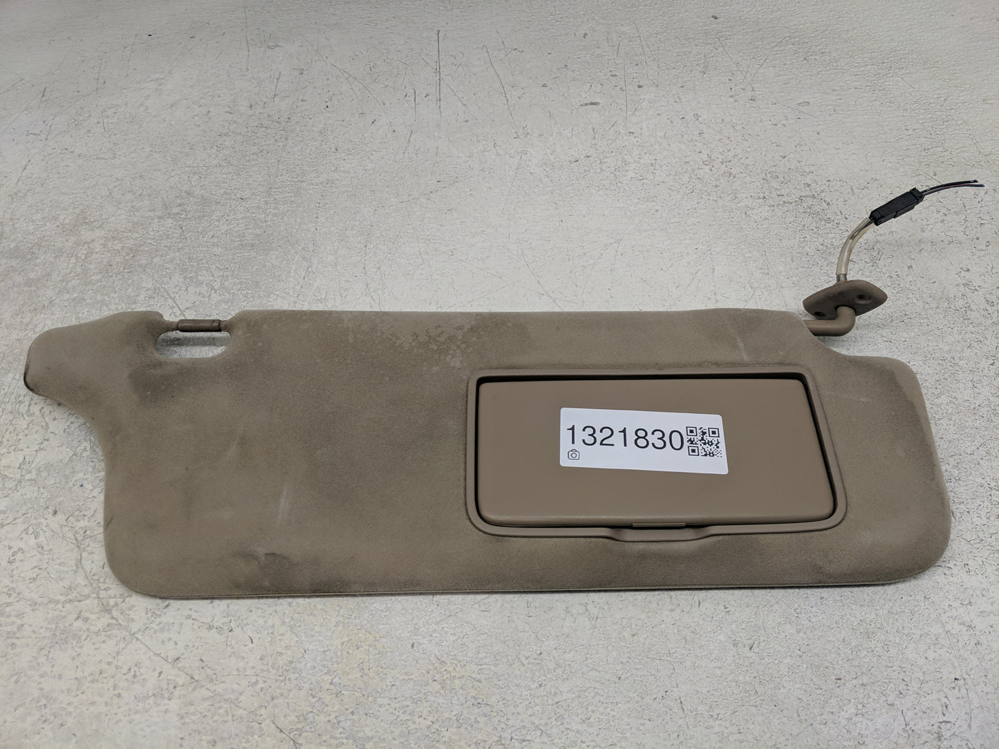 2013-2015 Nissan Versa Sun Visor Shade Replacement Passenger Right Mirror Fits Fits 2013 2014 2015 OEM Used Auto Parts - Oem