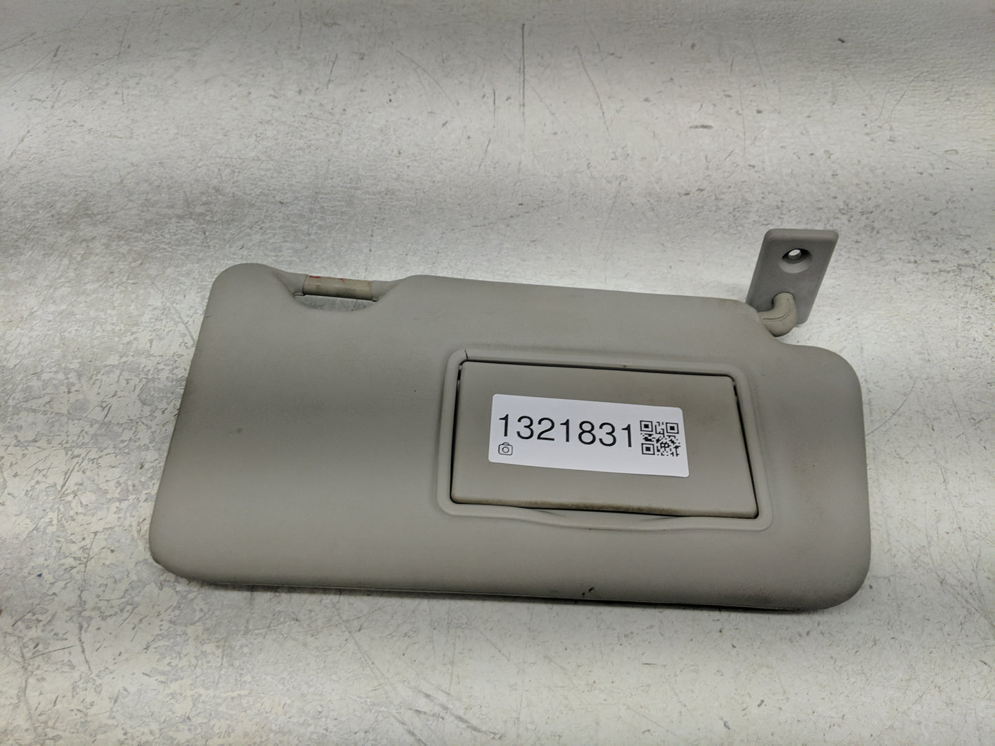 2013-2015 Nissan Versa Sun Visor Shade Replacement Passenger Right Mirror Fits Fits 2013 2014 2015 OEM Used Auto Parts - Oem