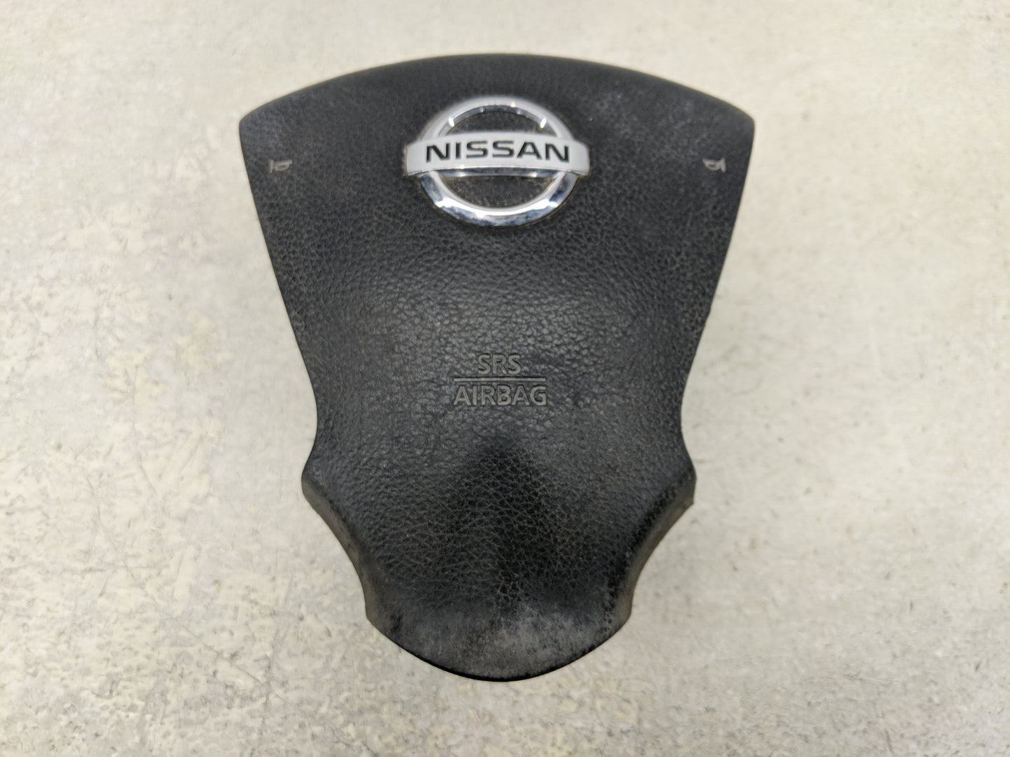2014-2015 Nissan Versa Air Bag Driver Left Steering Wheel Mounted Fits Fits 2014 2015 OEM Used Auto Parts - Oemusedautoparts