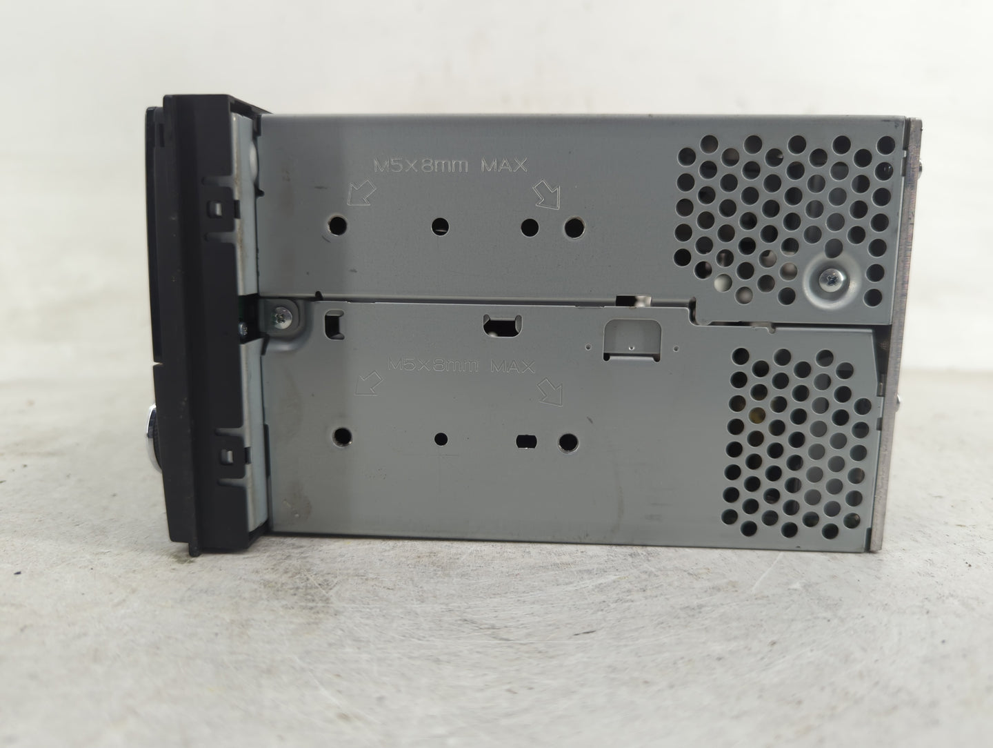 2015-2018 Nissan Versa Radio AM FM Cd Player Receiver Replacement P/N:28185 9MC1A Fits Fits 2015 2016 2017 2018 OEM Used Aut