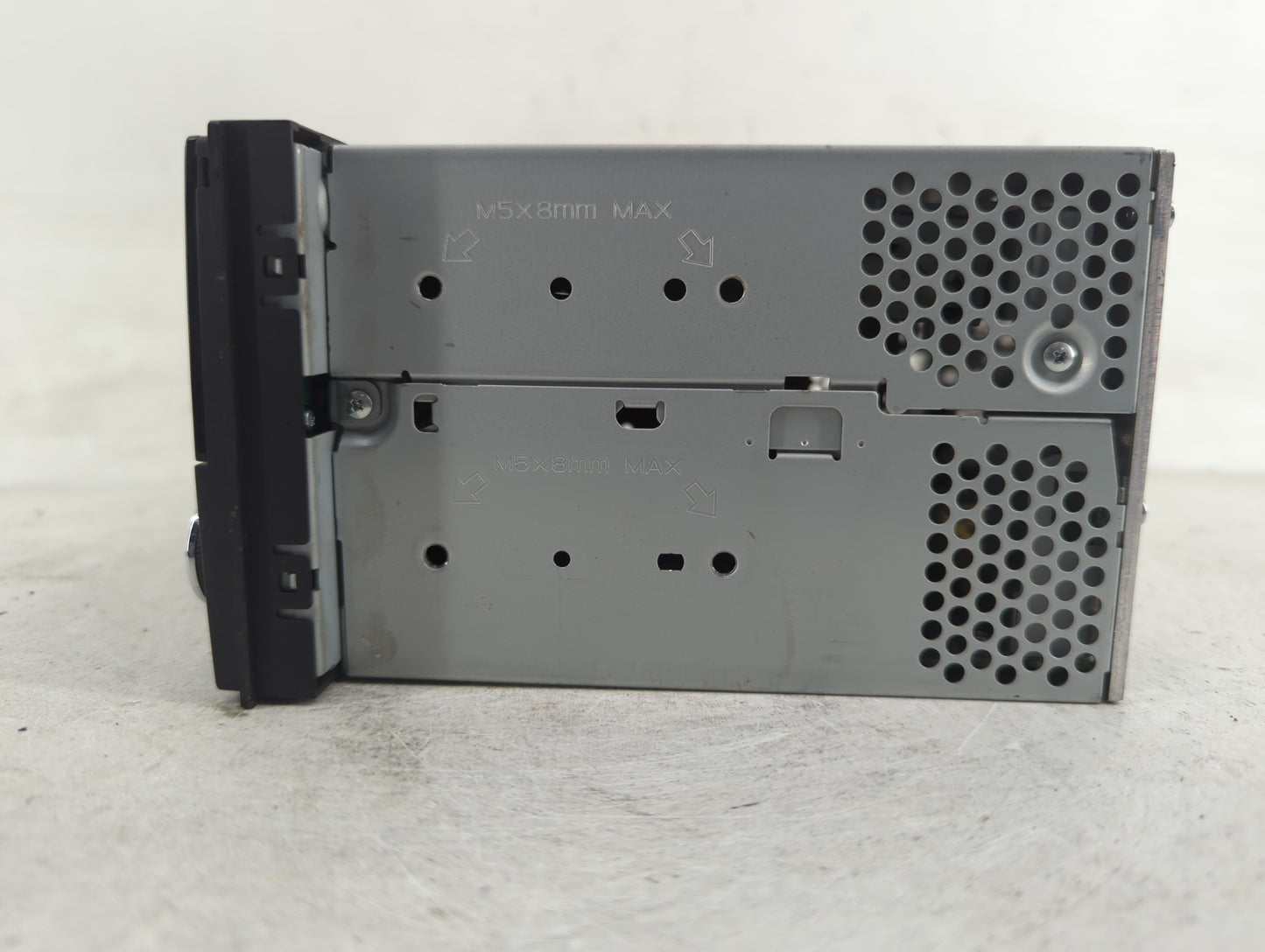 2015-2018 Nissan Versa Radio AM FM Cd Player Receiver Replacement P/N:28185 9MC1A Fits Fits 2015 2016 2017 2018 OEM Used Aut