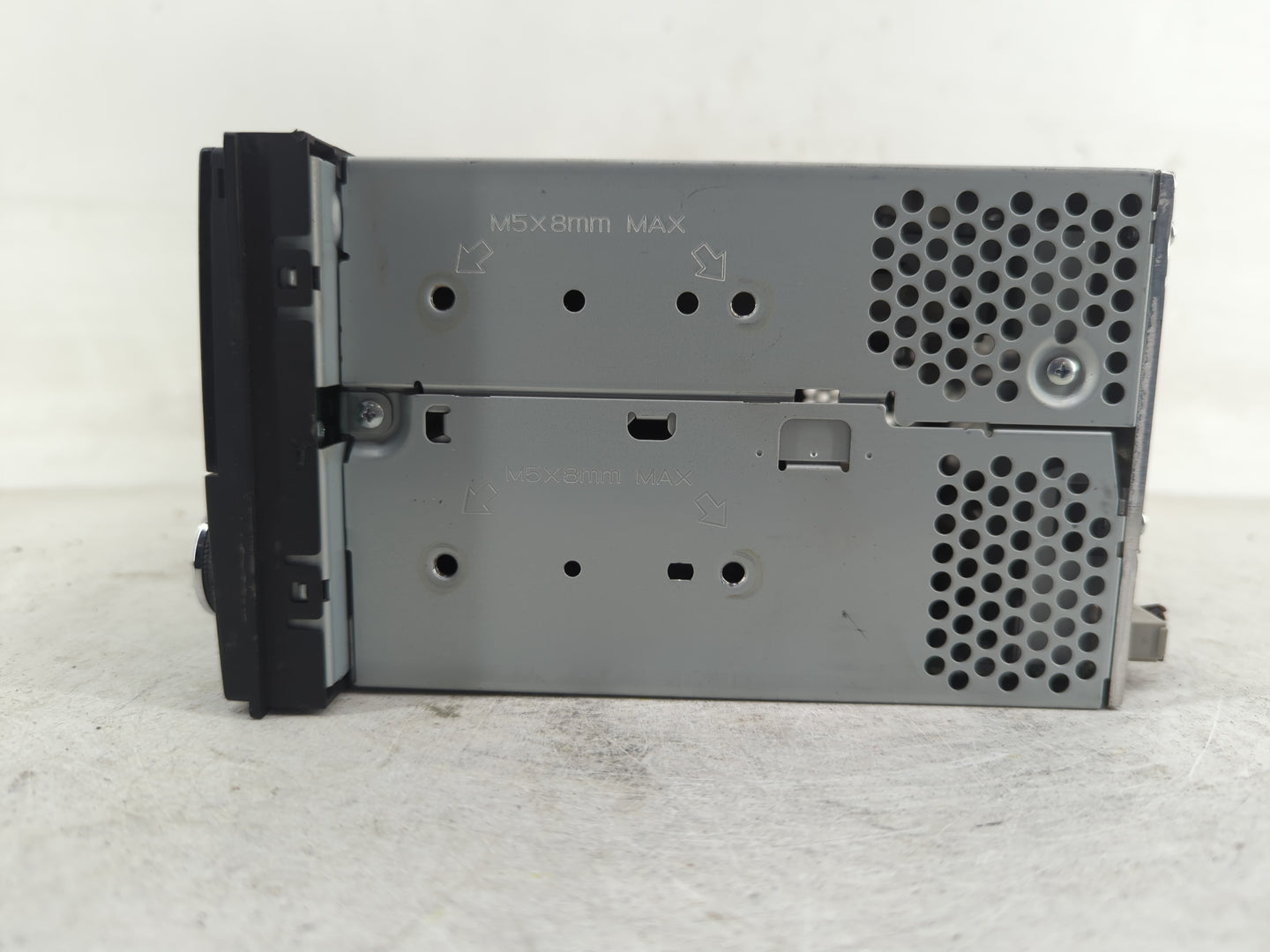 2015-2018 Nissan Versa Radio AM FM Cd Player Receiver Replacement P/N:28185 9MC1A Fits Fits 2015 2016 2017 2018 OEM Used Aut