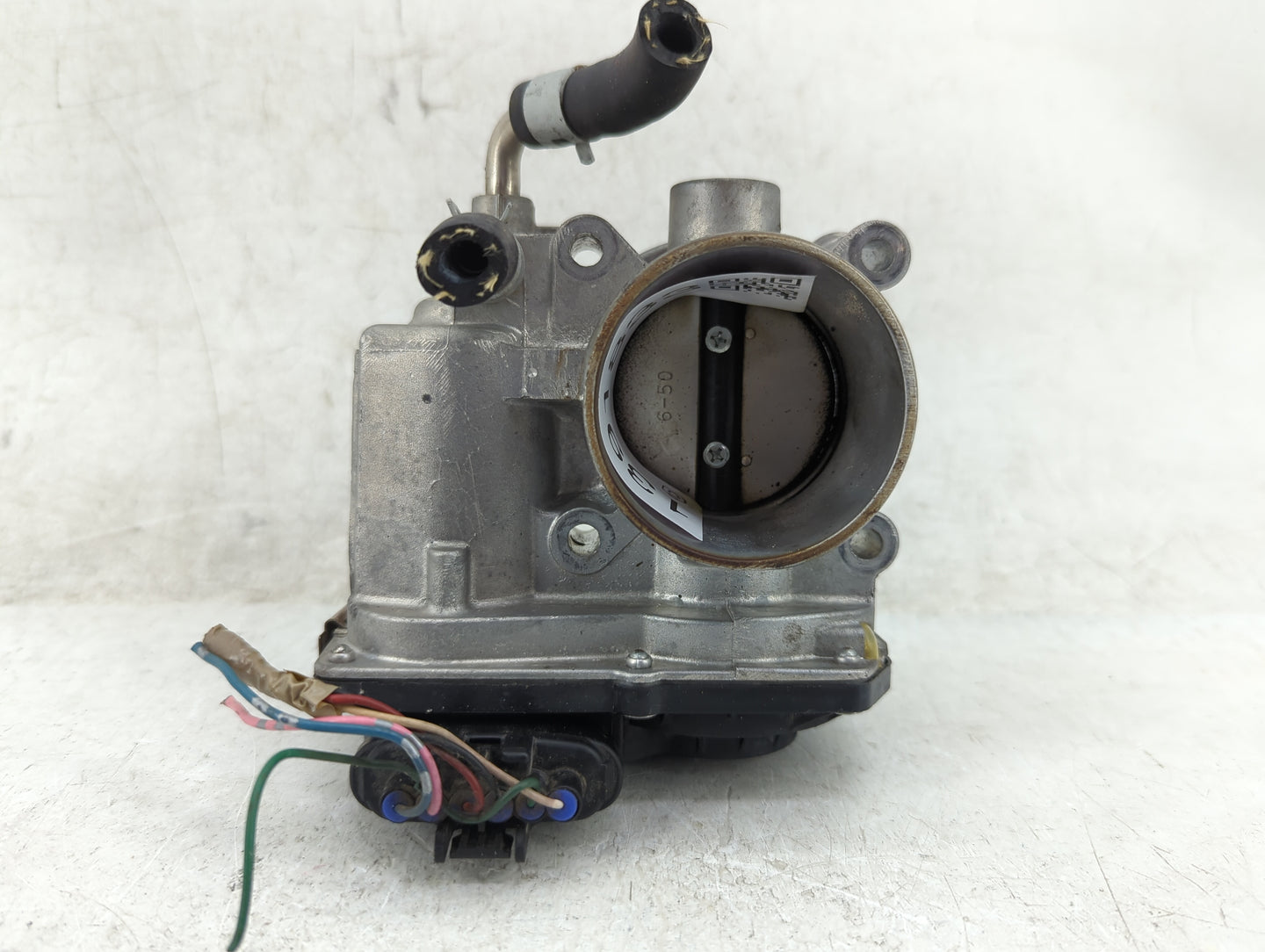 2012-2019 Nissan Versa Throttle Body P/N:3AA50-02 Fits Fits 2012 2013 2014 2015 2016 2017 2018 2019 OEM Used Auto Parts - Oe