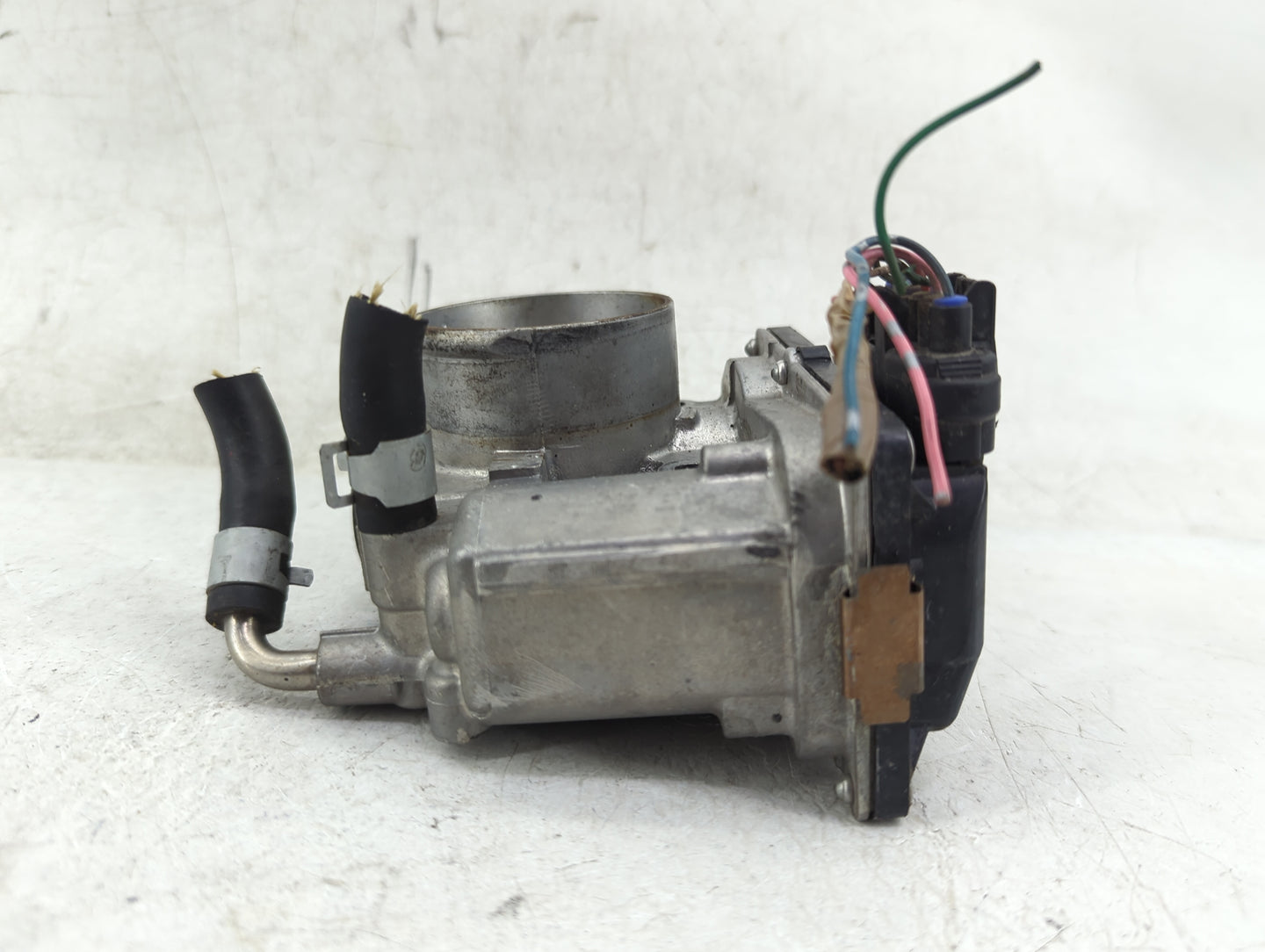 2012-2019 Nissan Versa Throttle Body P/N:3AA50-02 Fits Fits 2012 2013 2014 2015 2016 2017 2018 2019 OEM Used Auto Parts - Oe