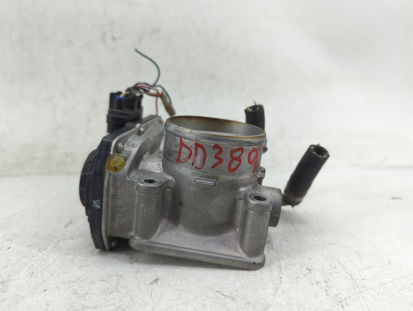 2012-2019 Nissan Versa Throttle Body P/N:3AA50-02 Fits Fits 2012 2013 2014 2015 2016 2017 2018 2019 OEM Used Auto Parts - Oe
