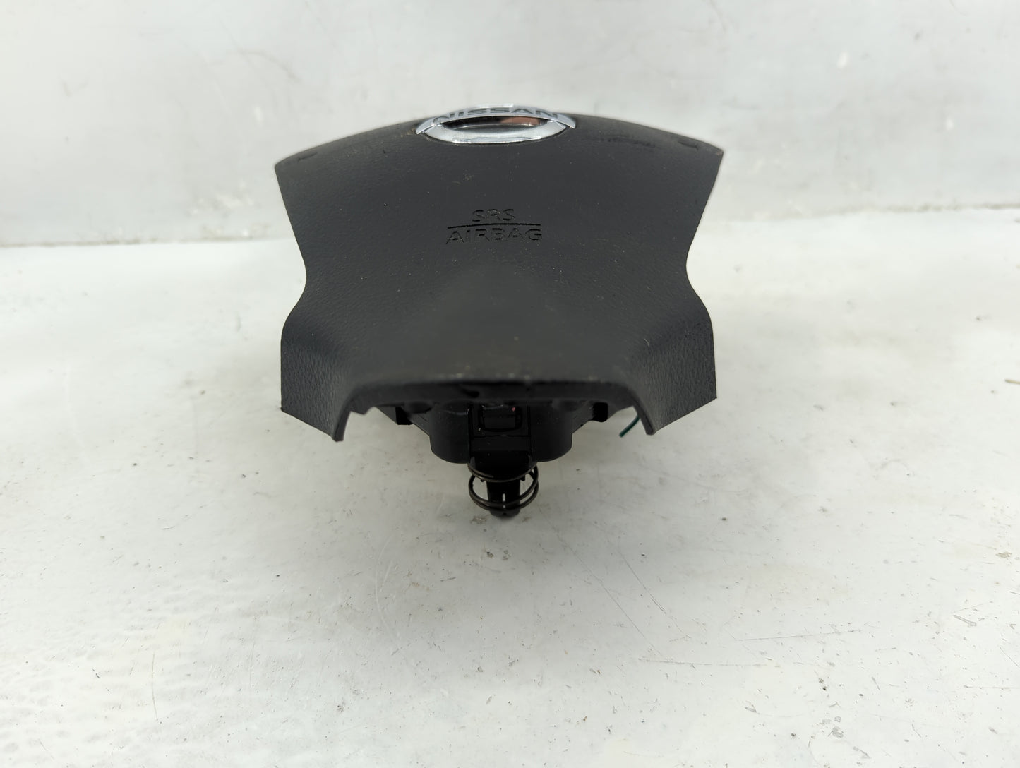 2015-2016 Nissan Versa Air Bag Driver Left Steering Wheel Mounted Fits Fits 2015 2016 OEM Used Auto Parts - Oemusedautoparts