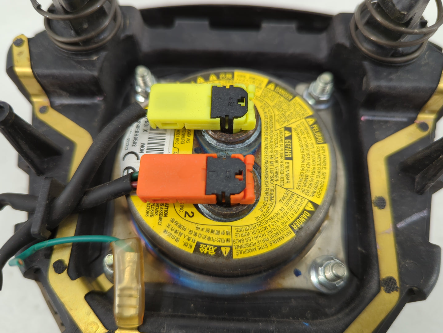 2015-2016 Nissan Versa Air Bag Driver Left Steering Wheel Mounted Fits Fits 2015 2016 OEM Used Auto Parts - Oemusedautoparts