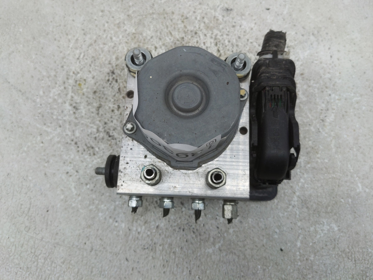 2015-2019 Nissan Versa Anti-Lock Brake ABS Pump Module Actuator OEM P/N:476609KL0A Fits Fits 2015 2016 2017 2018 2019 OEM Us