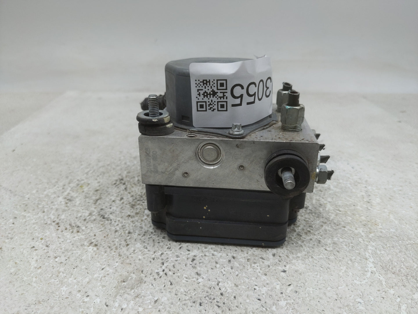 2015-2019 Nissan Versa ABS Pump Control Module Replacement P/N:476609KL0A Fits Fits 2015 2016 2017 2018 2019 OEM Used Auto P