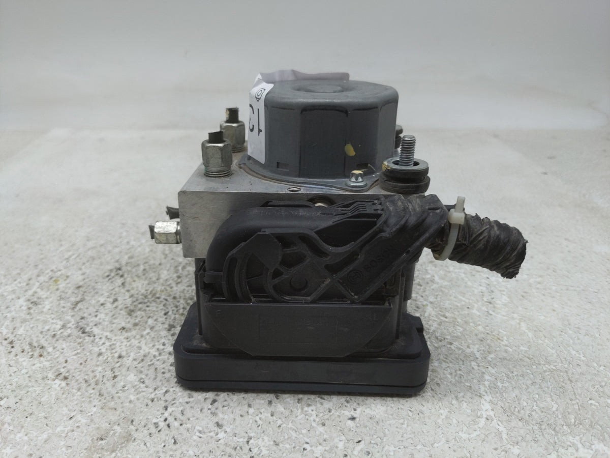 2015-2019 Nissan Versa Anti-Lock Brake ABS Pump Module Actuator OEM P/N:476609KL0A Fits Fits 2015 2016 2017 2018 2019 OEM Us