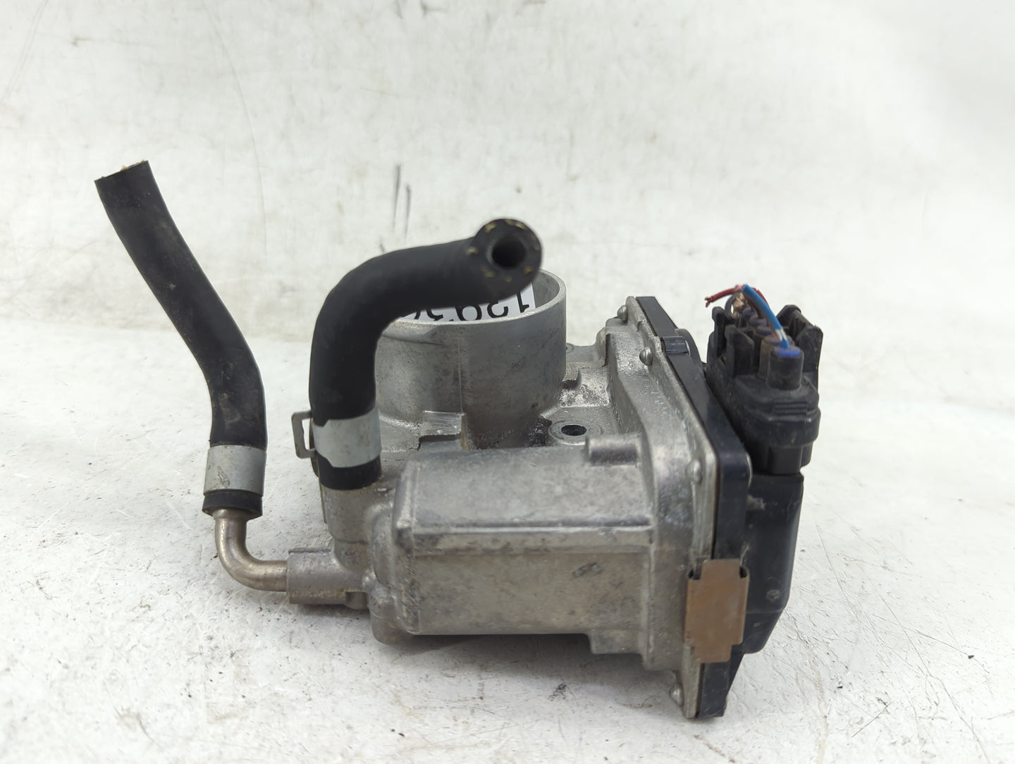 2012-2019 Nissan Versa Throttle Body P/N:3AA50-02 Fits Fits 2012 2013 2014 2015 2016 2017 2018 2019 OEM Used Auto Parts - Oe