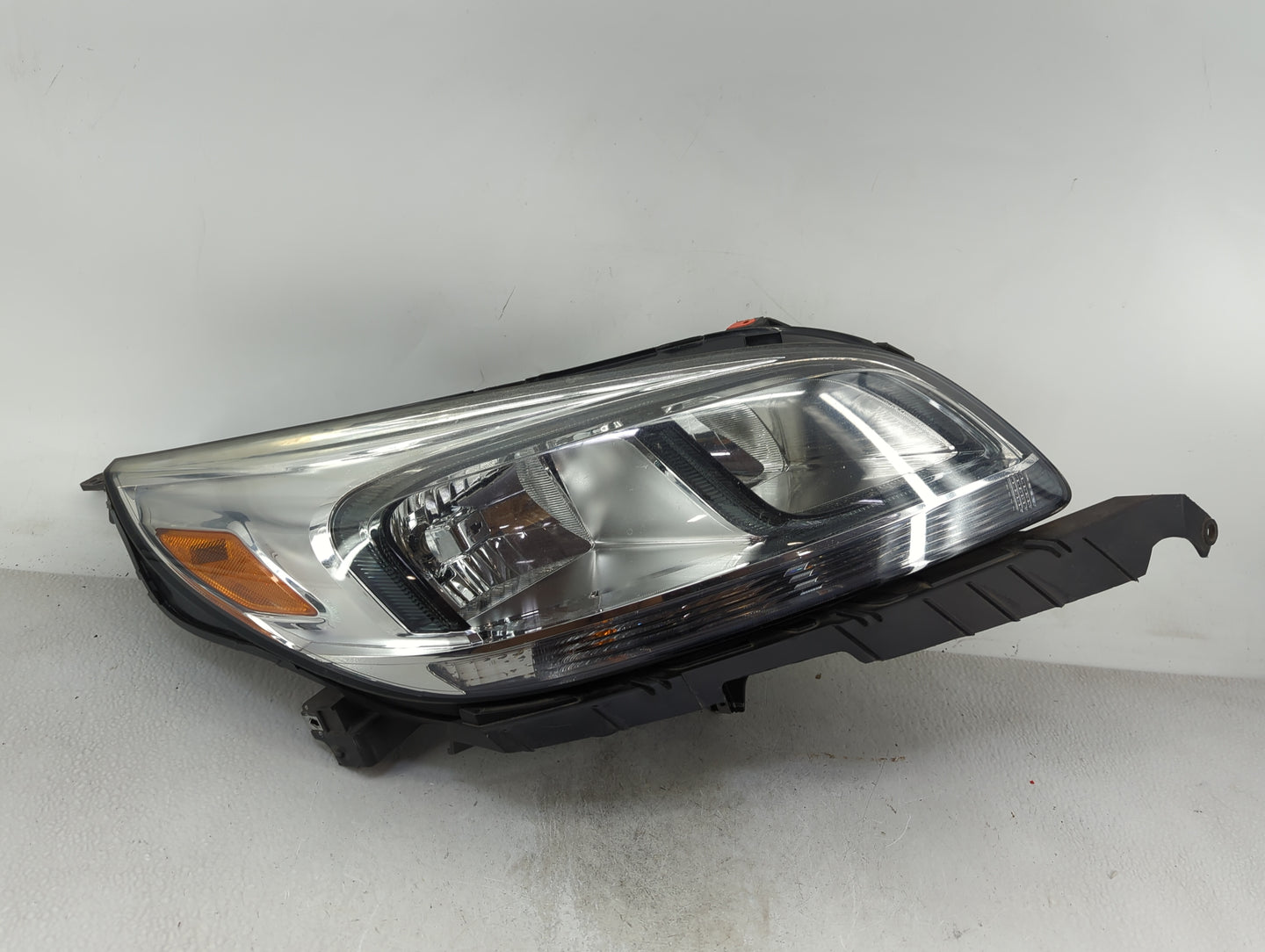 2015-2019 Nissan Versa Passenger Right Oem Head Light Headlight Lamp - Oemusedautoparts1.com