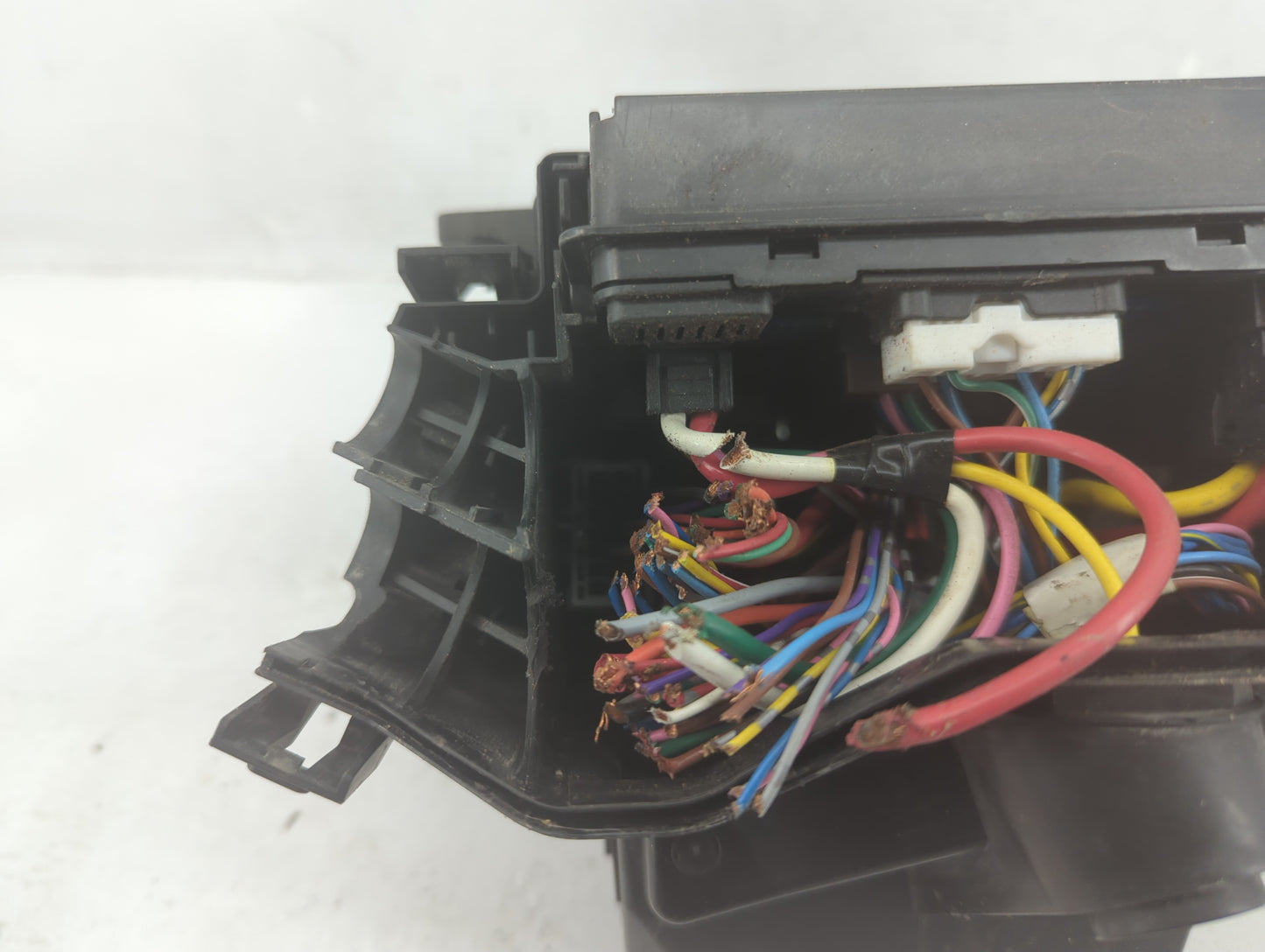 2013-2019 Nissan Versa Fusebox Fuse Box Panel Relay Module P/N:284B8-1HA0B 284B7 3AA0A Fits OEM Used Auto Parts - Oemusedaut