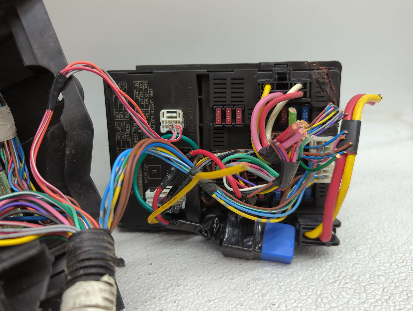 2013-2019 Nissan Versa Fusebox Fuse Box Panel Relay Module P/N:284B7 3AA0A Fits Fits 2013 2014 2015 2016 2017 2018 2019 OEM 