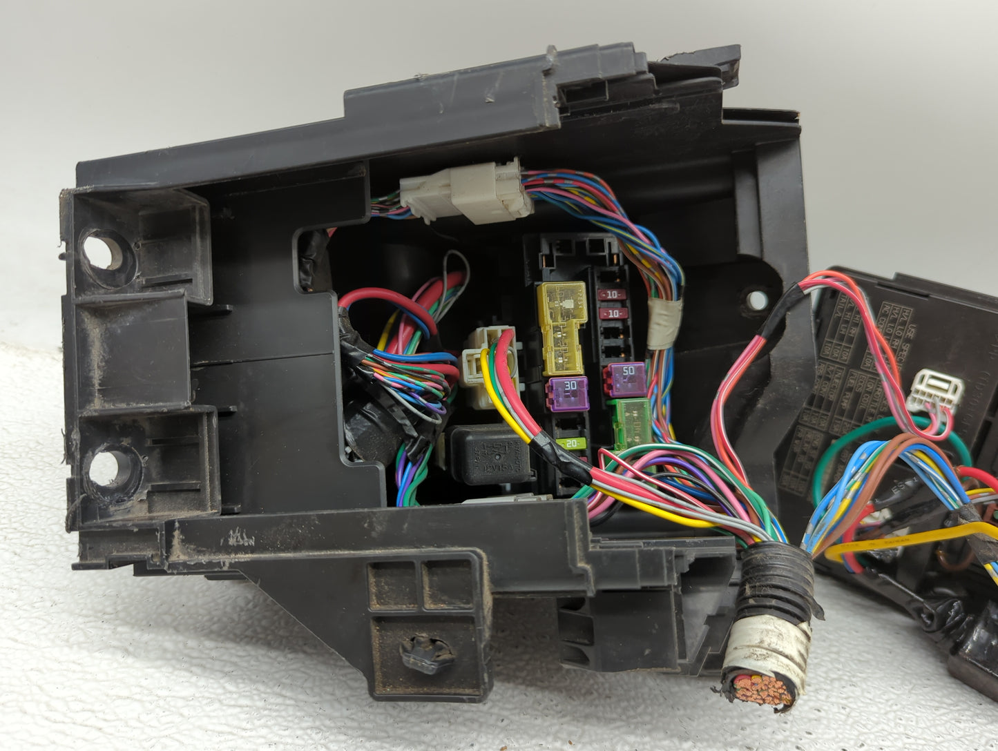 2013-2019 Nissan Versa Fusebox Fuse Box Panel Relay Module P/N:284B7 3AA0A Fits Fits 2013 2014 2015 2016 2017 2018 2019 OEM 