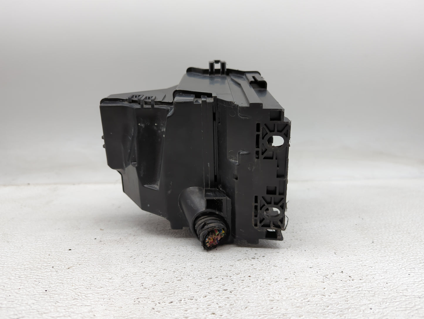 2013-2019 Nissan Versa Fusebox Fuse Box Panel Relay Module P/N:284B7 3AA0A Fits Fits 2013 2014 2015 2016 2017 2018 2019 OEM 