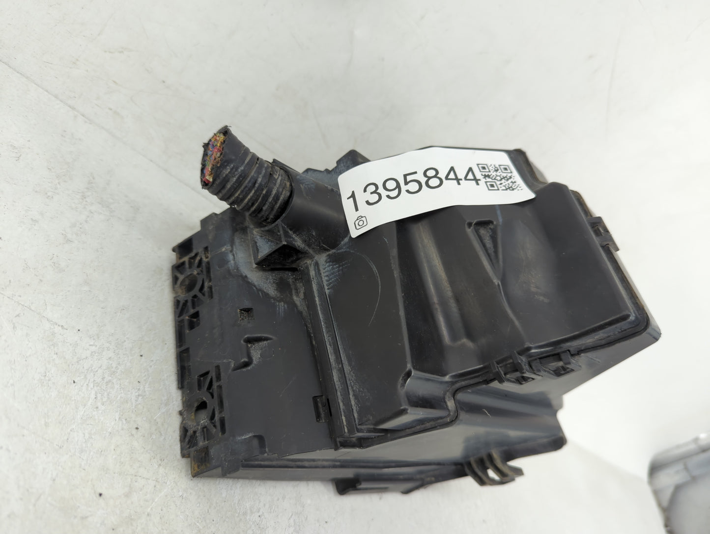2013-2019 Nissan Versa Fusebox Fuse Box Panel Relay Module Fits Fits 2013 2014 2015 2016 2017 2018 2019 OEM Used Auto Parts 