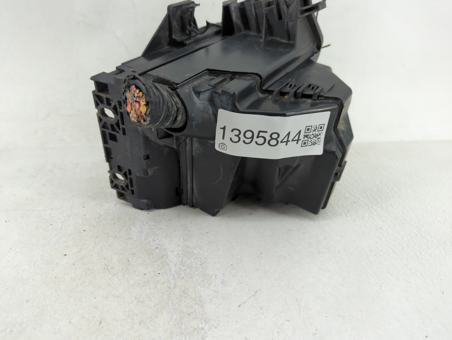 2013-2019 Nissan Versa Fusebox Fuse Box Panel Relay Module Fits Fits 2013 2014 2015 2016 2017 2018 2019 OEM Used Auto Parts 