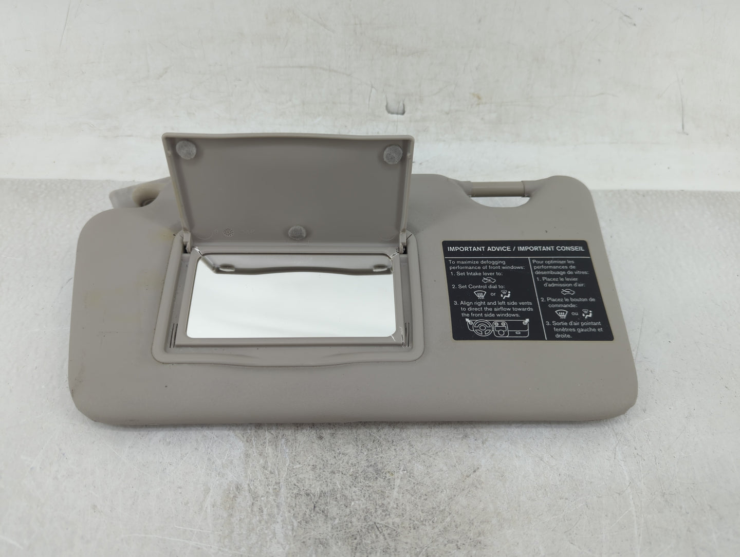 2014-2015 Nissan Versa Sun Visor Shade Replacement Driver Left Mirror Fits Fits 2014 2015 OEM Used Auto Parts - Oemusedautop