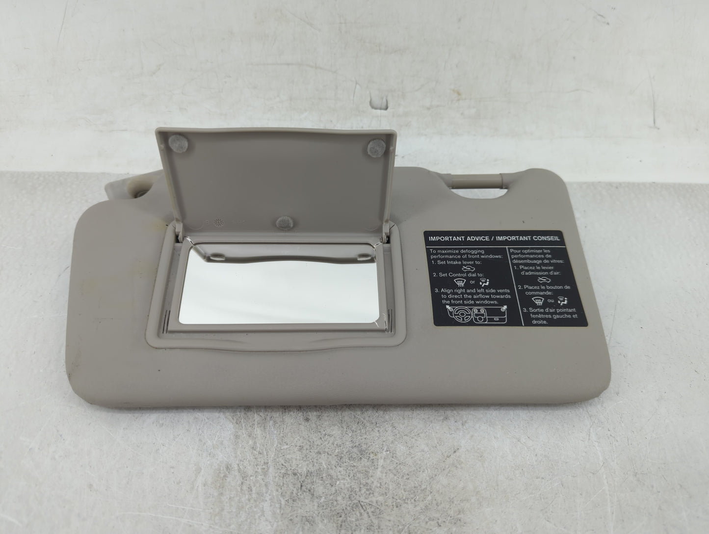 2014-2015 Nissan Versa Sun Visor Shade Replacement Driver Left Mirror Fits Fits 2014 2015 OEM Used Auto Parts - Oemusedautop