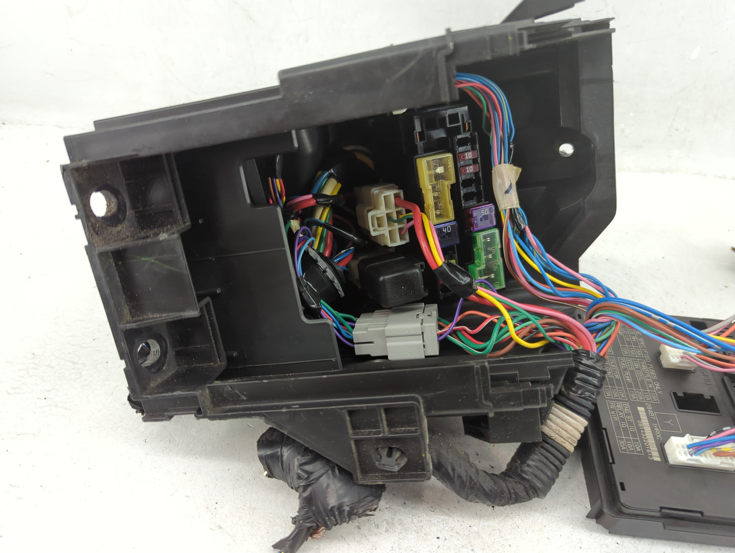 2013-2019 Nissan Versa Fusebox Fuse Box Panel Relay Module P/N:284B7 1HR0C Fits Fits 2013 2014 2015 2016 2017 2018 2019 OEM 