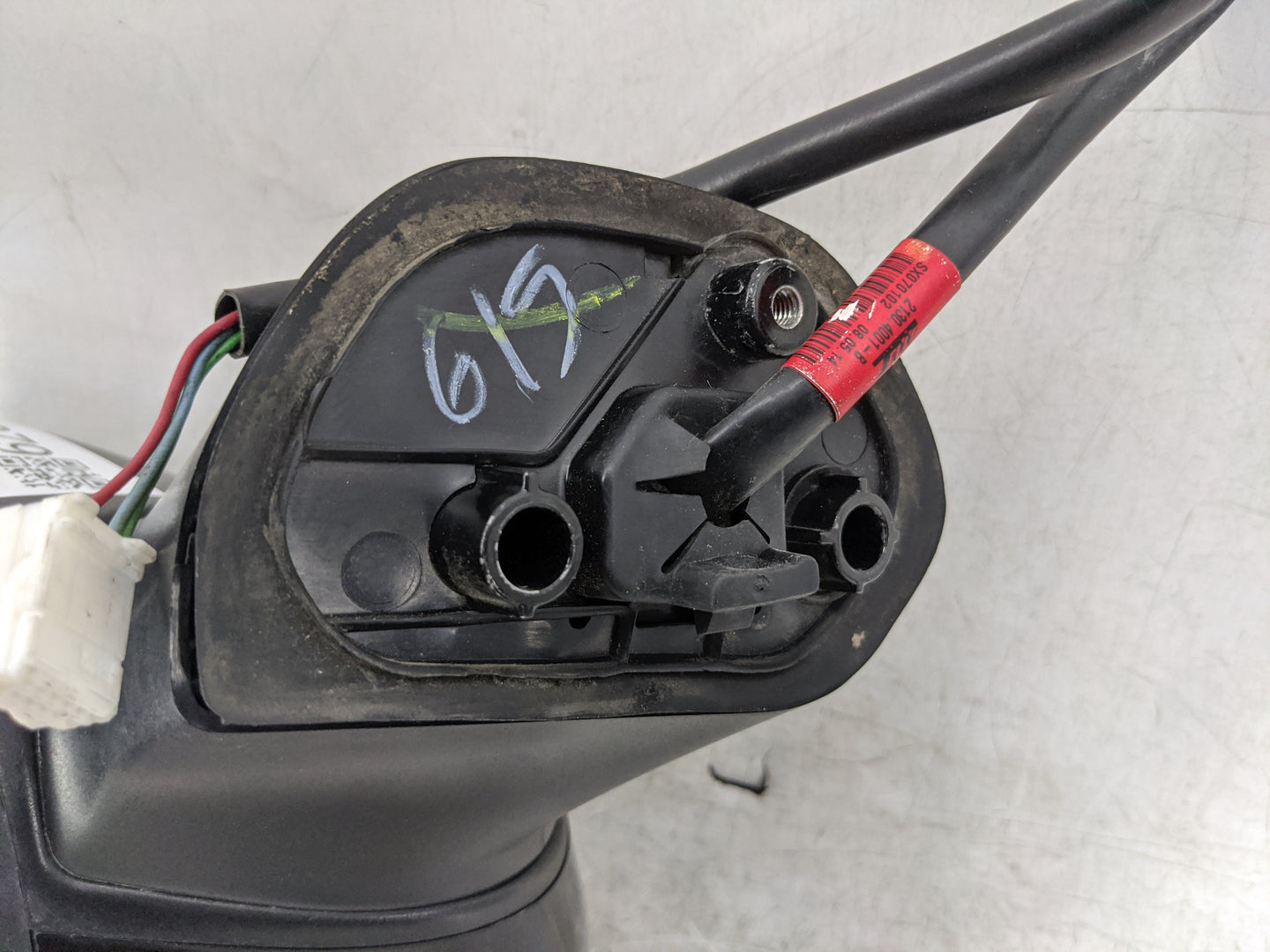 Nissan Versa Passenger Right Side View Manual Door Mirror Black - Oemusedautoparts1.com