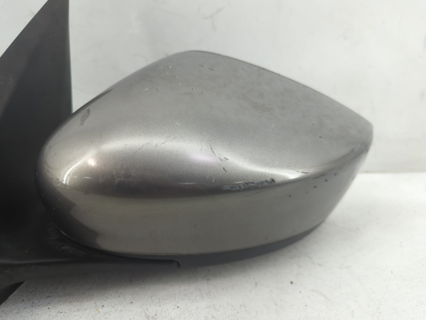 2015-2019 Nissan Versa Driver Side View Mirror - Left Door Mirror OEM Used - Oemusedautoparts1.com