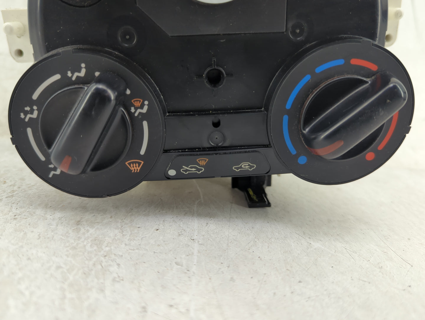 2015-2019 Nissan Versa Climate Control Module Temperature AC/Heater Replacement P/N:27513-9KK0A Fits Fits 2015 2016 2017 201