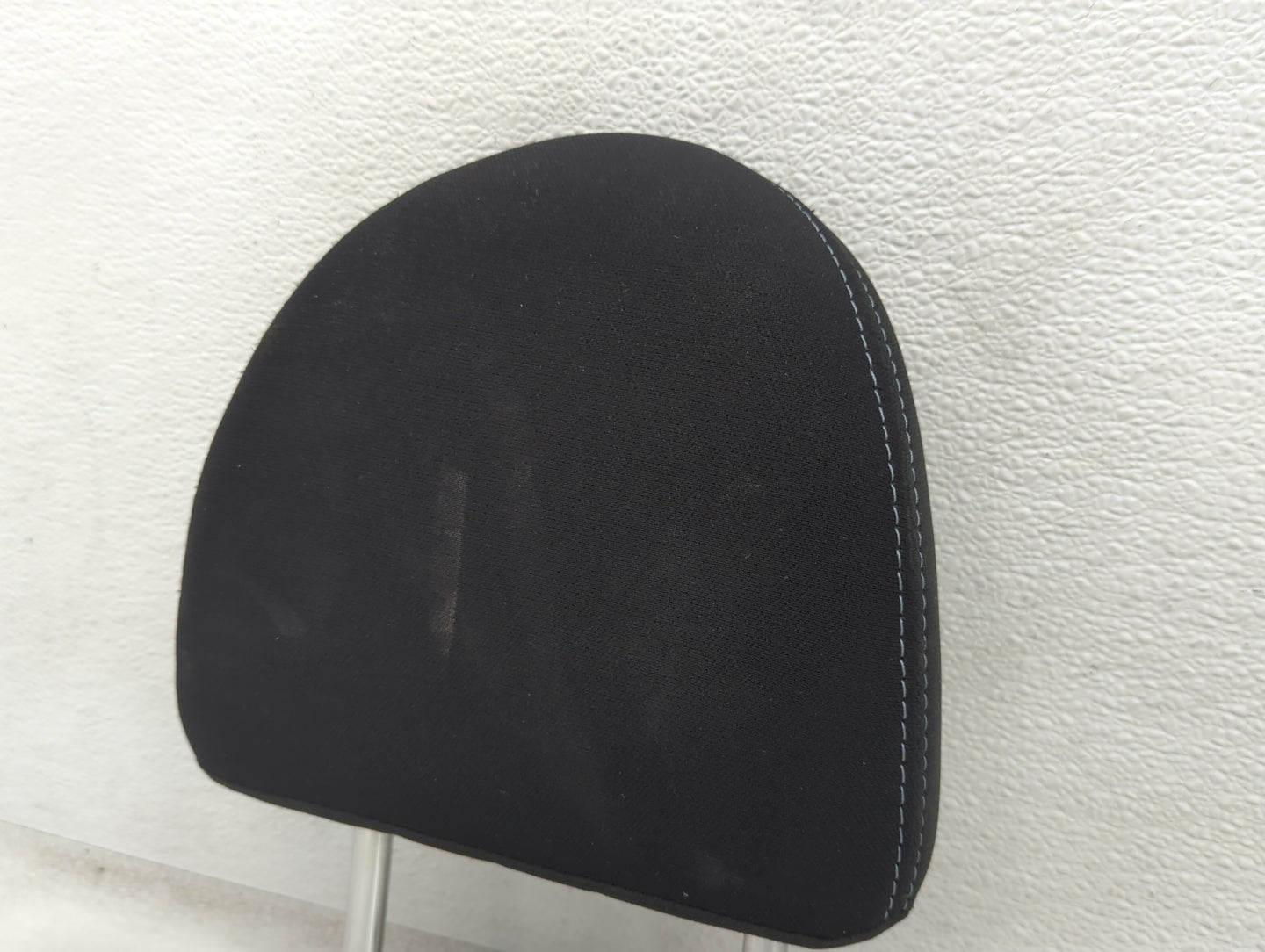 2014-2015 Nissan Versa Headrest Head Rest Rear Seat Fits Fits 2014 2015 OEM Used Auto Parts - Oemusedautoparts1.com