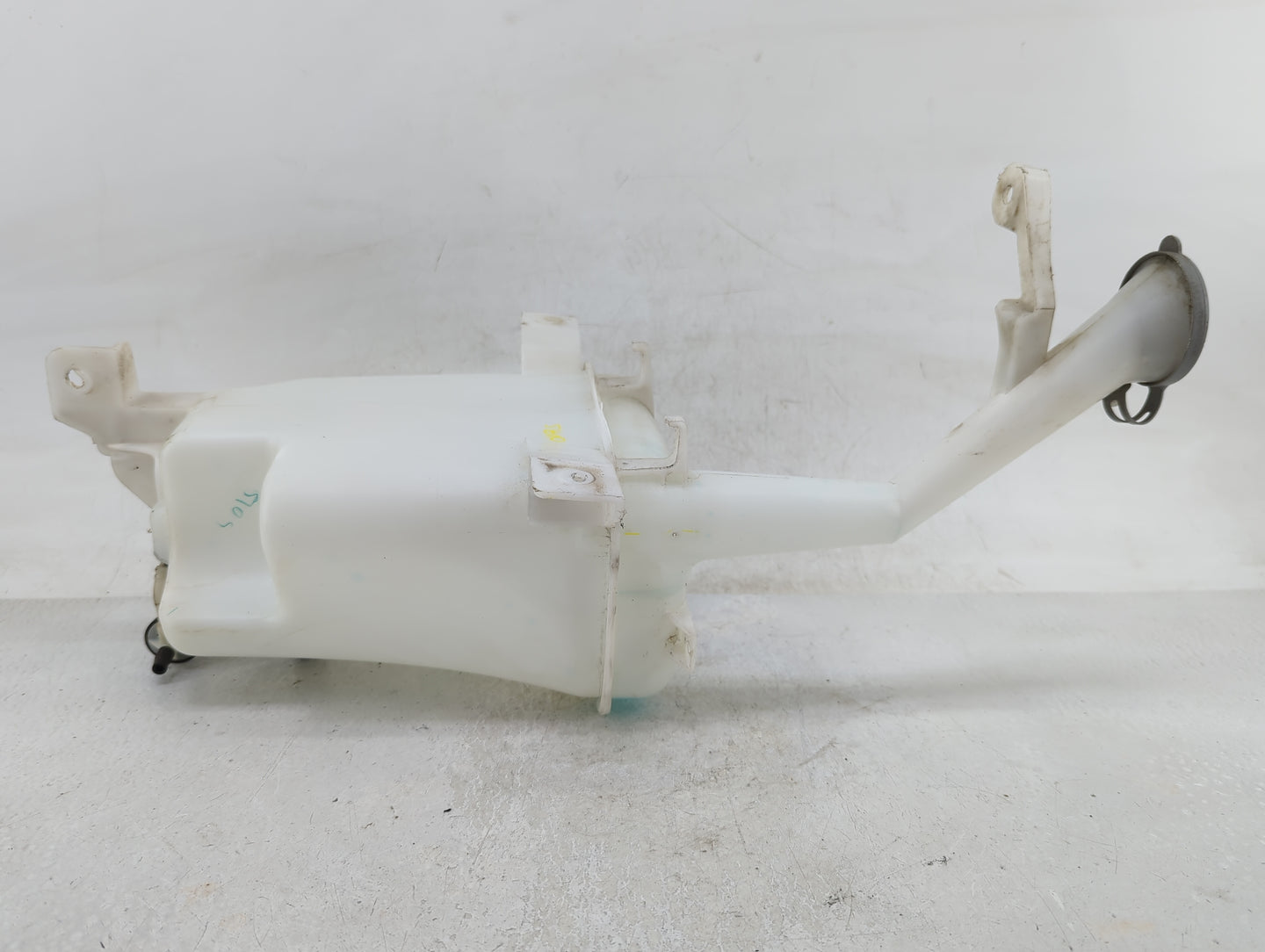 Nissan Versa Windshield Washer Fluid Reservoir Bottle Oem - Oemusedautoparts1.com