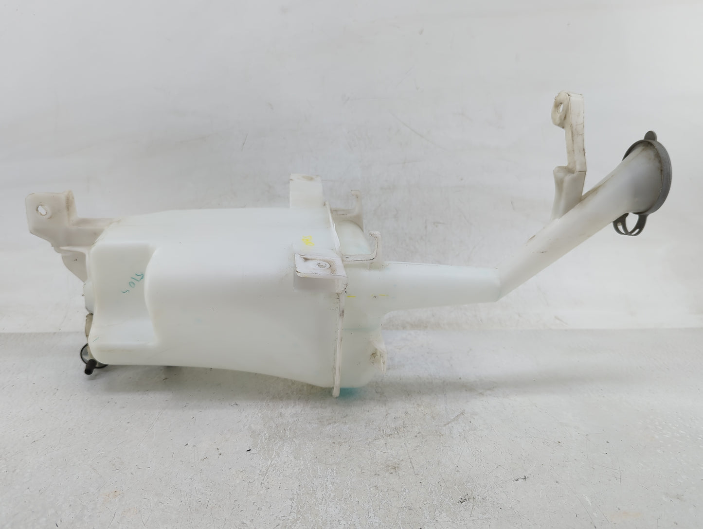 Nissan Versa Windshield Washer Fluid Reservoir Bottle Oem - Oemusedautoparts1.com