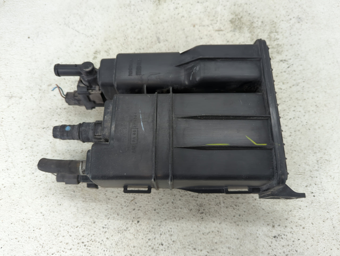 2015 Nissan Versa Fuel Vapor Charcoal Canister 1432104 - Oemusedautoparts1.com