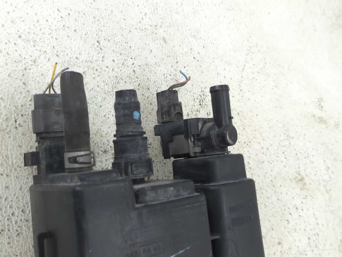 2015 Nissan Versa Fuel Vapor Charcoal Canister 1432104 - Oemusedautoparts1.com