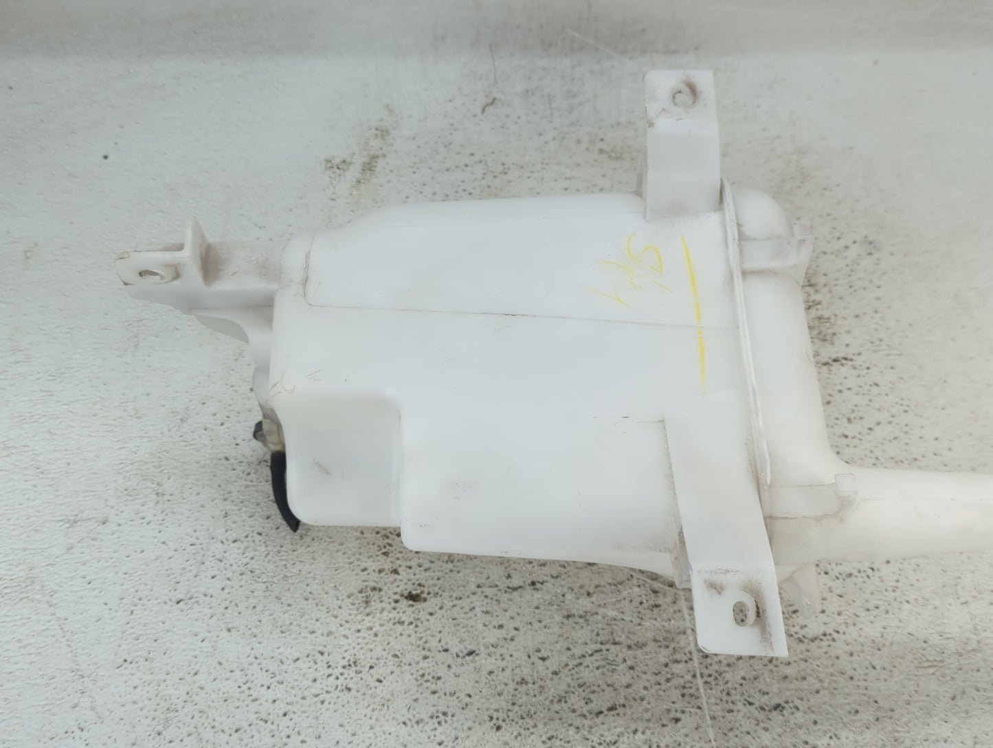 Nissan Versa Windshield Washer Fluid Reservoir Bottle Oem - Oemusedautoparts1.com