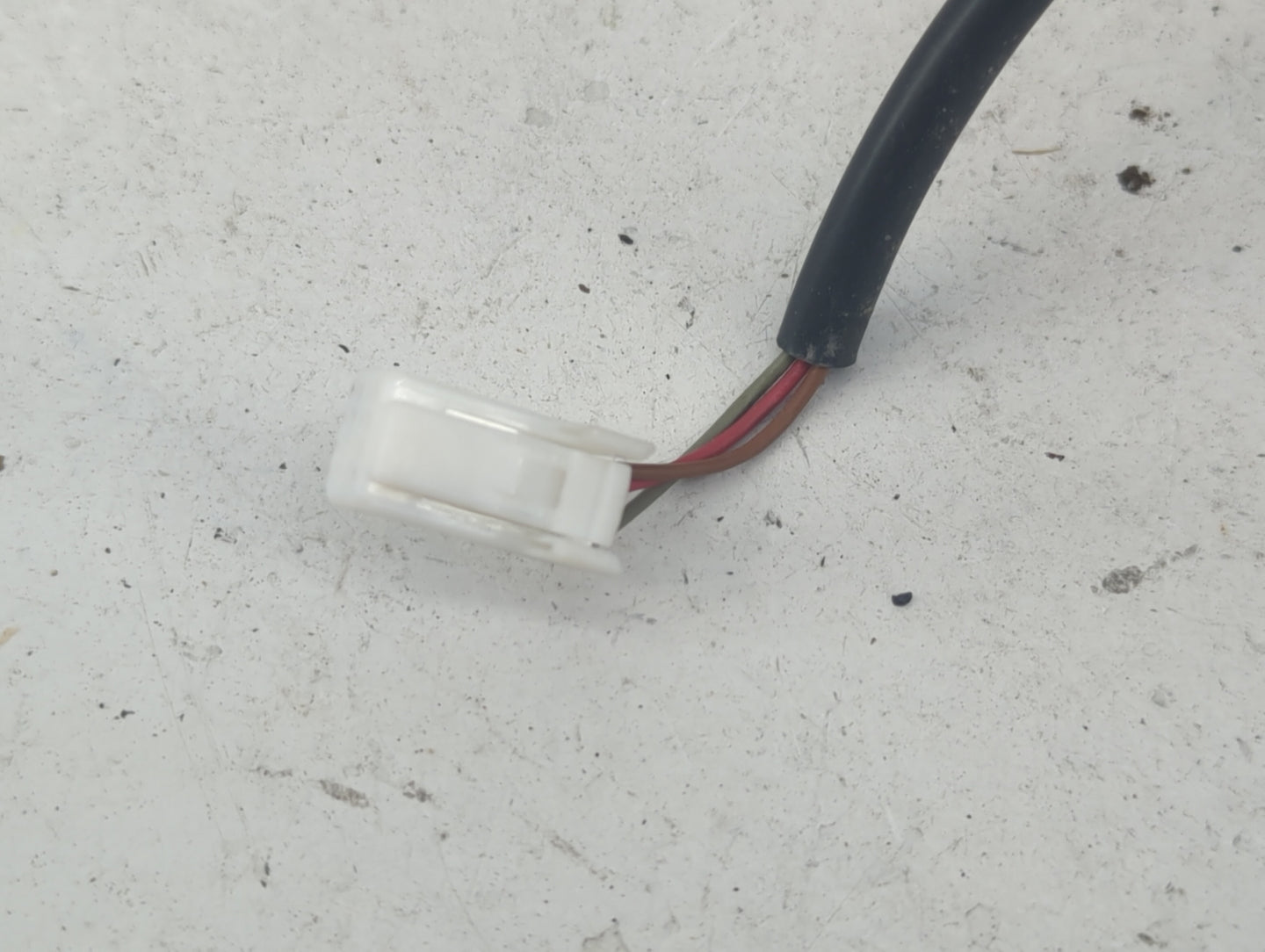 2015-2019 Nissan Versa Driver Side View Mirror - Left Door Mirror OEM Used - Oemusedautoparts1.com
