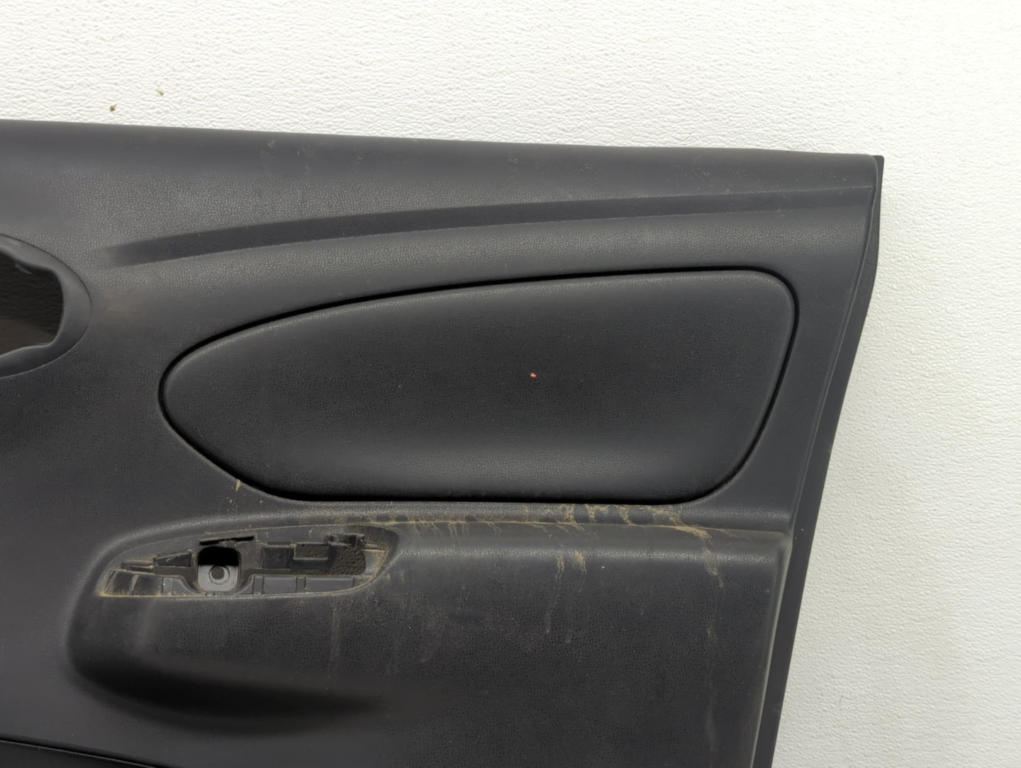 2015 Nissan Versa Front Right Passenger Interior Door Panel Trim Black - Oemusedautoparts1.com