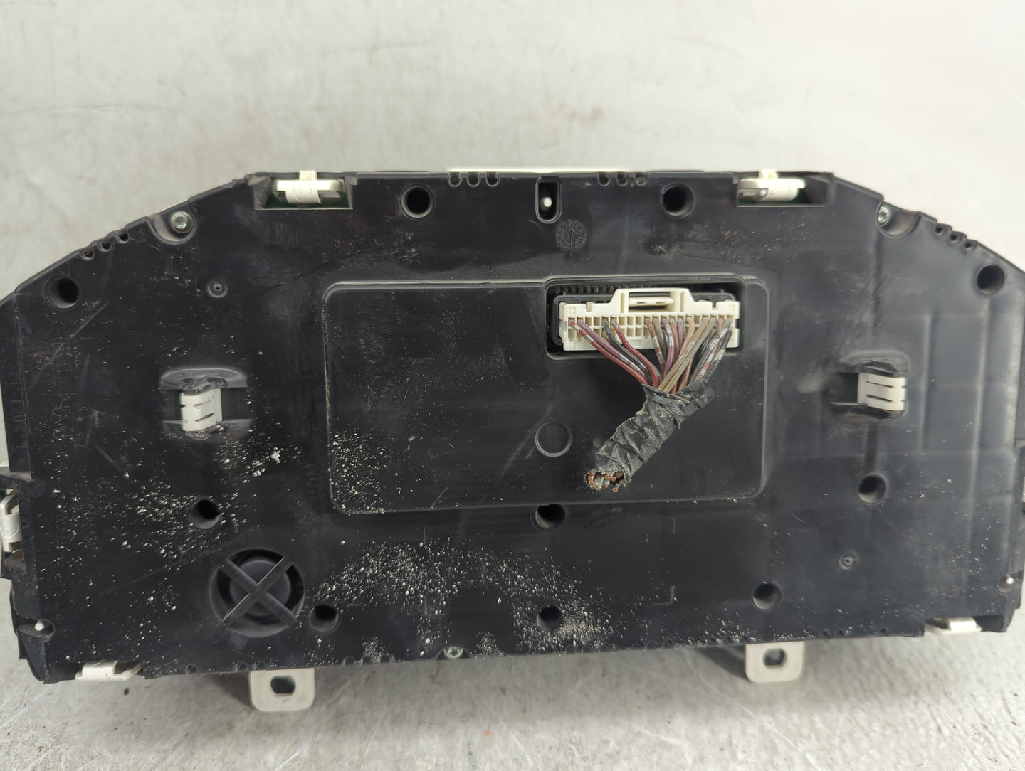 2015 Nissan Versa Instrument Cluster Speedometer Gauges P/N:10894-A Miles: Fits OEM Used Auto Parts - Oemusedautoparts1.com